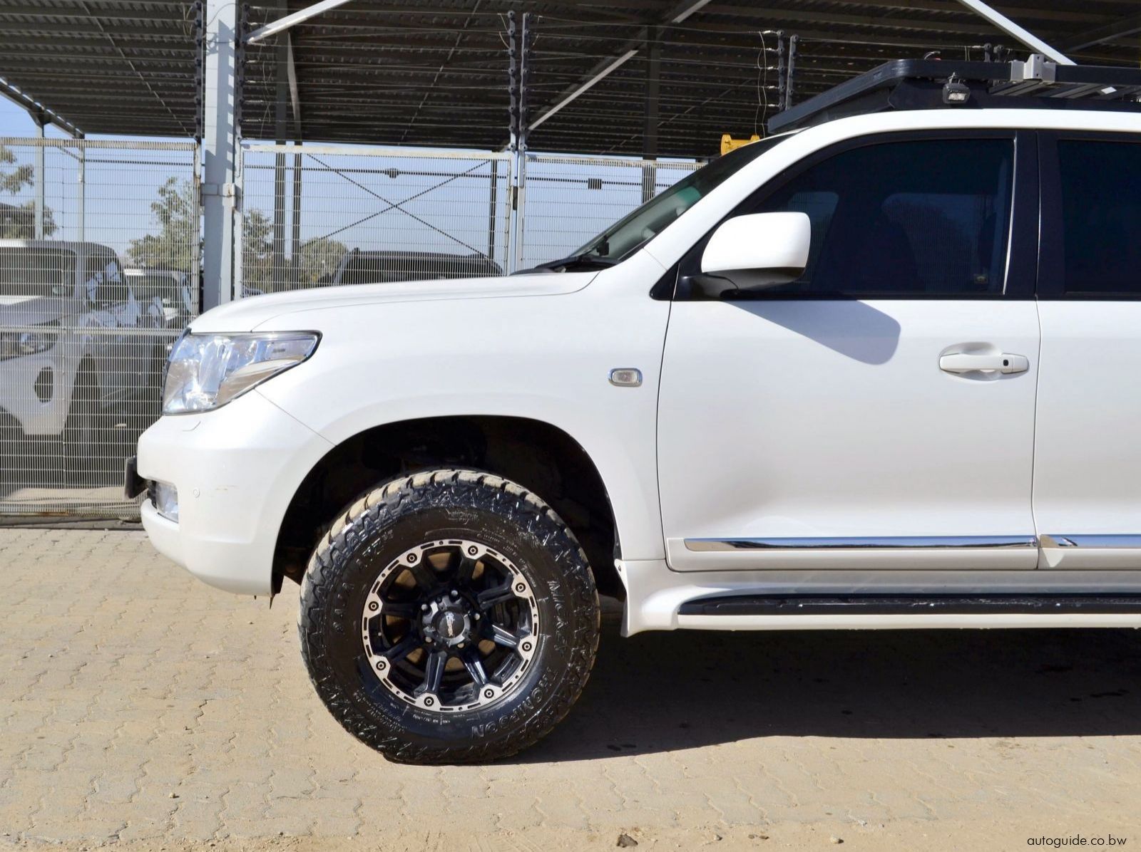 2012 Toyota Land Cruiser 200 Series VX V8  - 60th Anniversary pictures