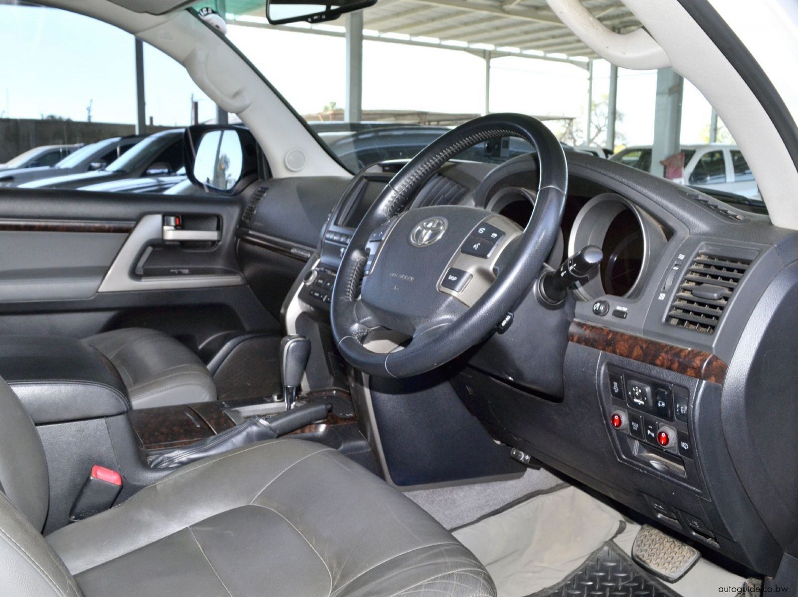 2012 Toyota Land Cruiser 200 Series VX V8  - 60th Anniversary pictures