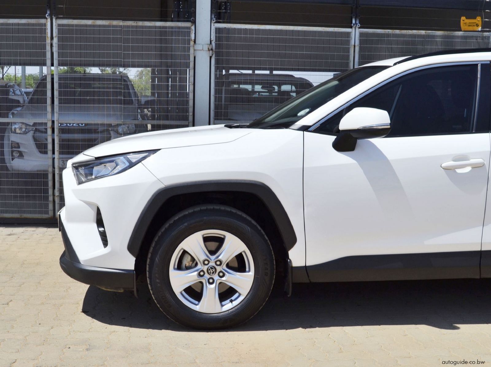2019 Toyota Rav4 pictures