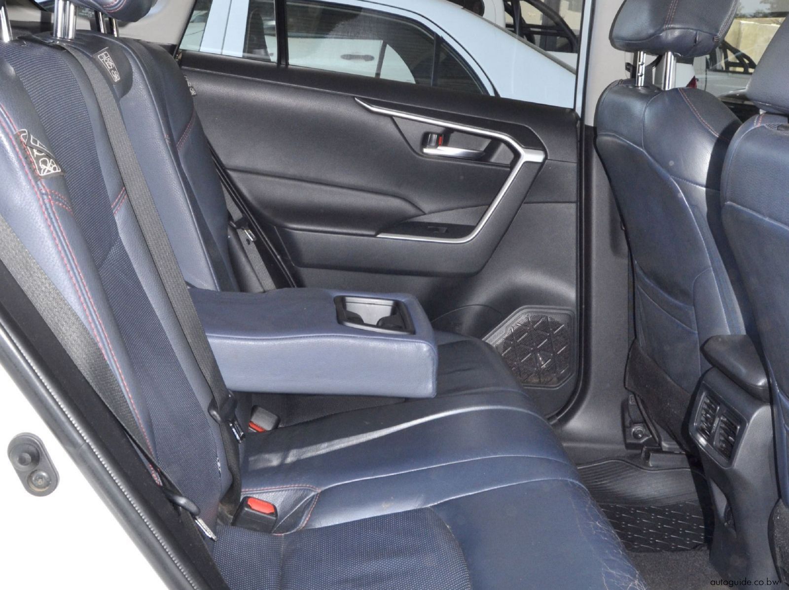 2019 Toyota Rav4 pictures