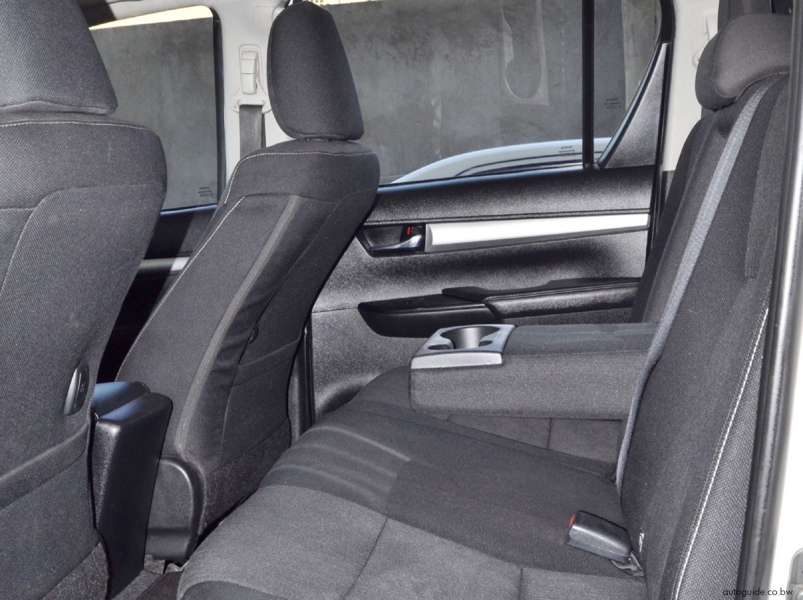 2022 Toyota Hilux GD6 pictures