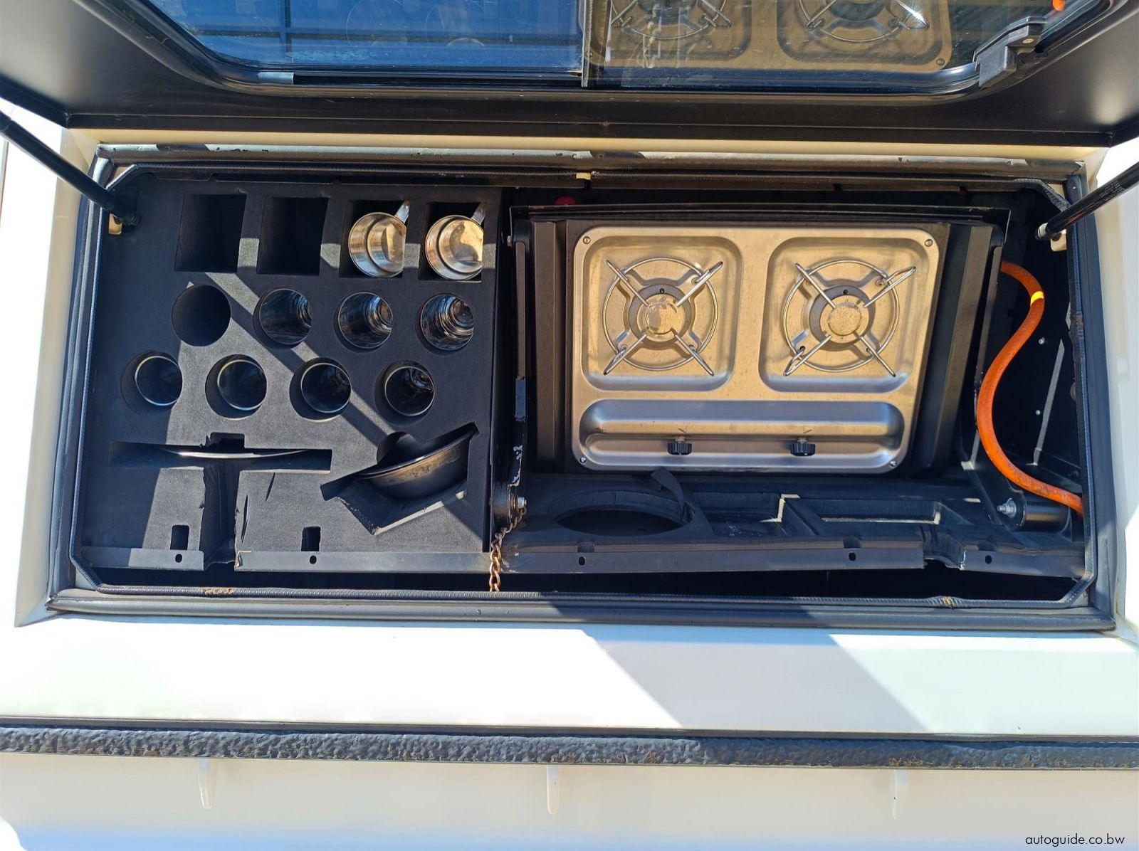 2019 Toyota Land Cruiser 4.5 LX V8 pictures
