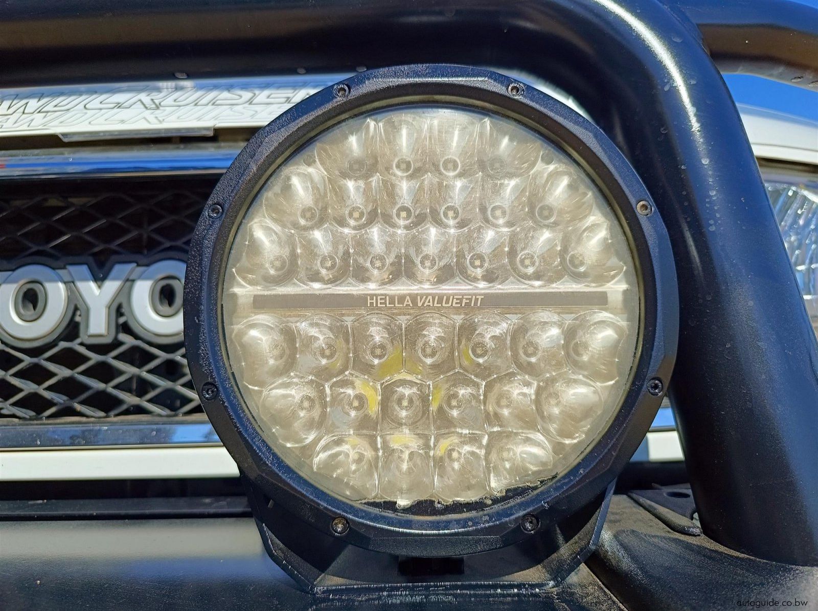 2019 Toyota Land Cruiser 4.5 LX V8 pictures