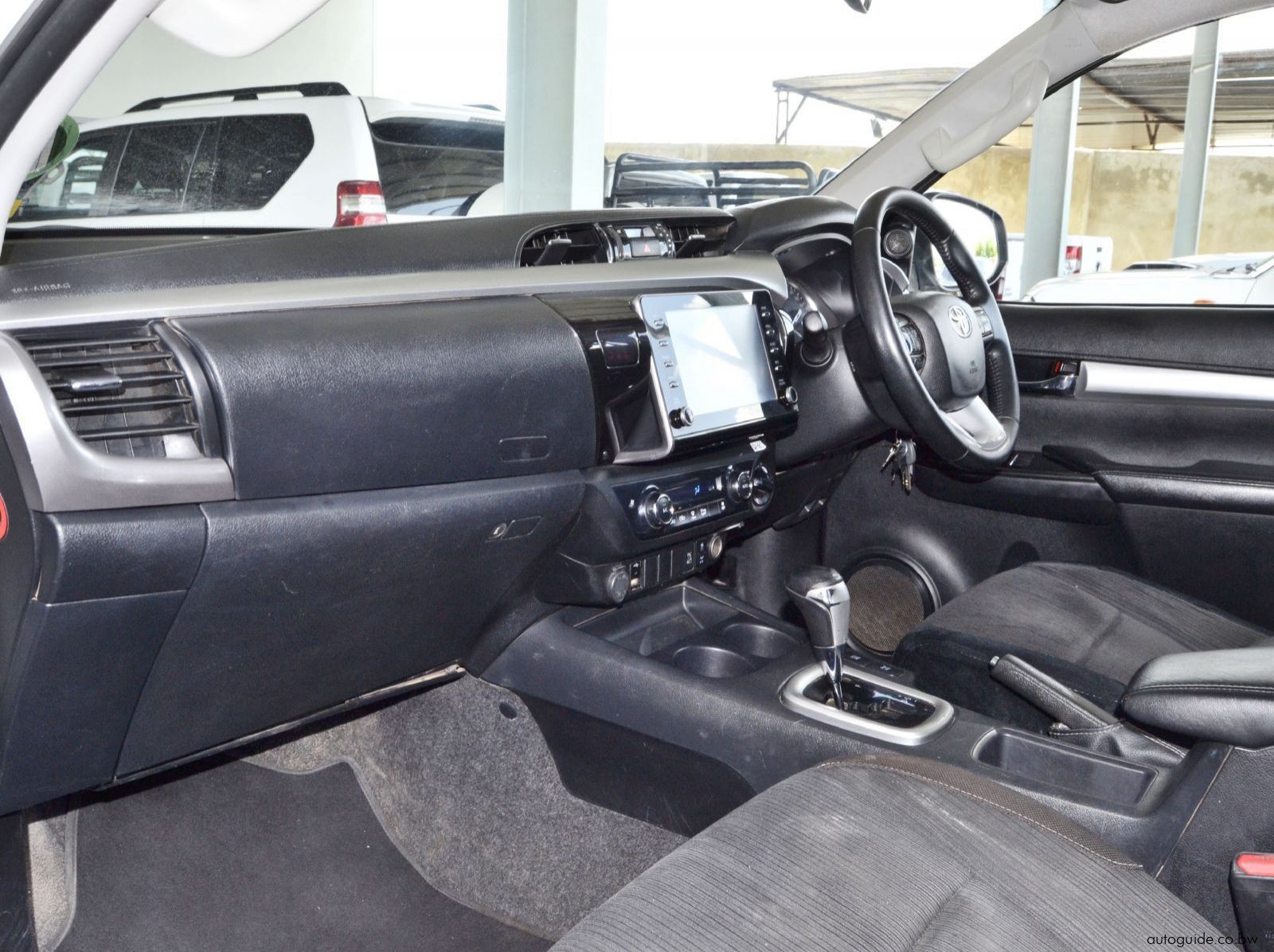 2021 Toyota Hilux GD6 pictures