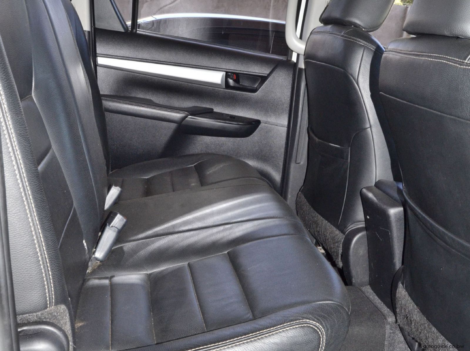 2021 Toyota Hilux GD6 pictures