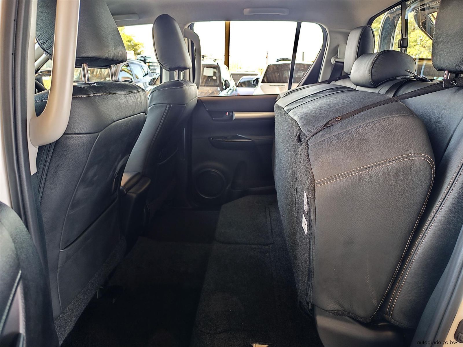 2025 Toyota Hilux Rider 2.4L GD-6 4x4 A/T photo