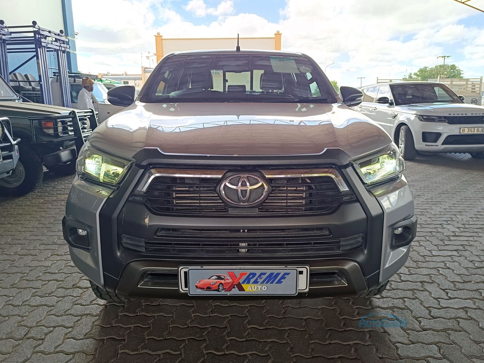 2022 Toyota Hilux 2.8 Legend 4x4 photo