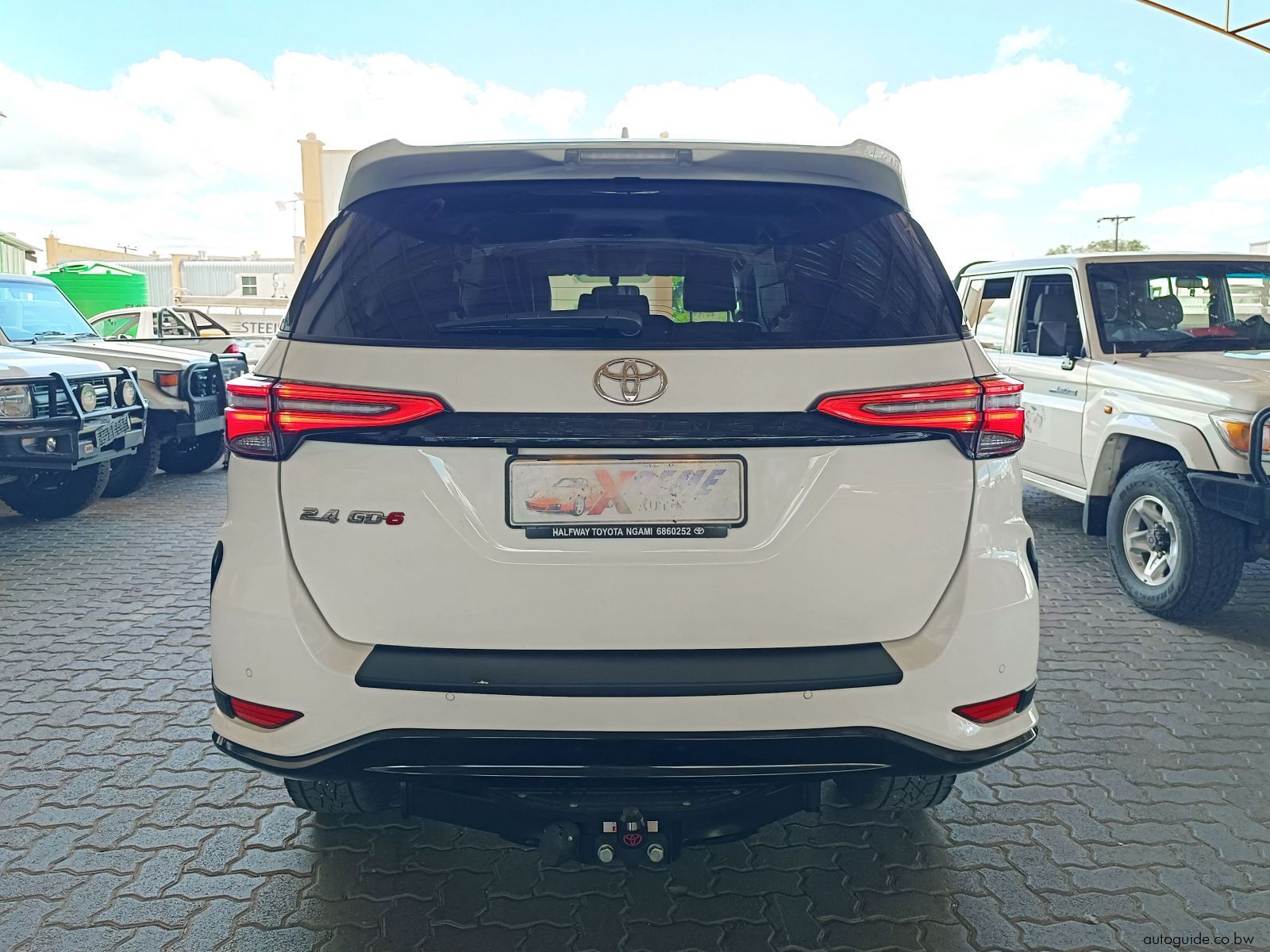 2025 Toyota Fortuner  photo