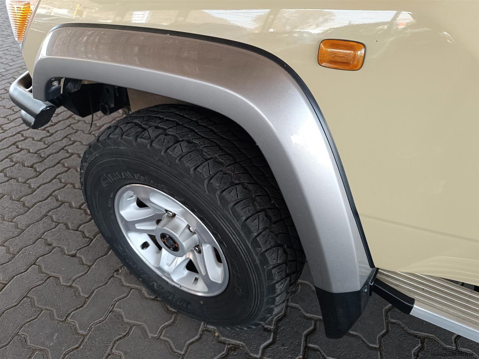 2023 Toyota Land Cruiser 4.2D photo