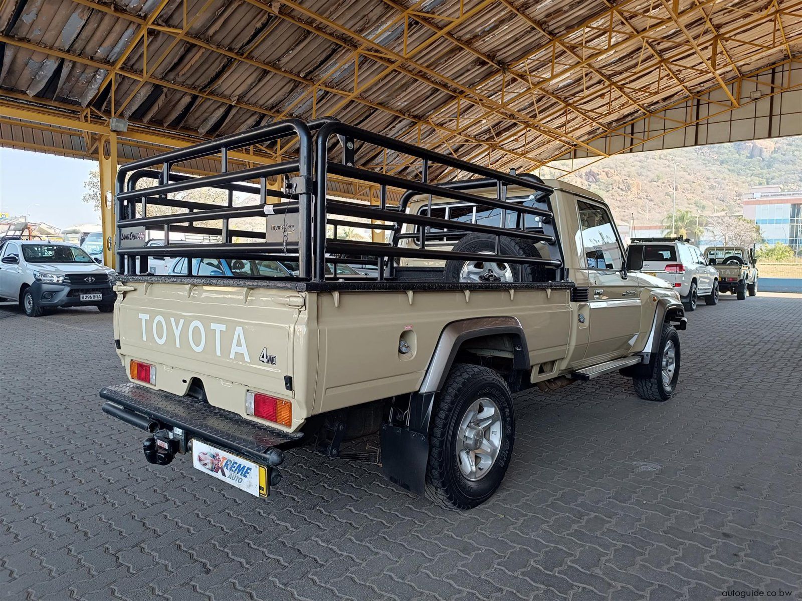 2023 Toyota Land Cruiser 4.2D photo
