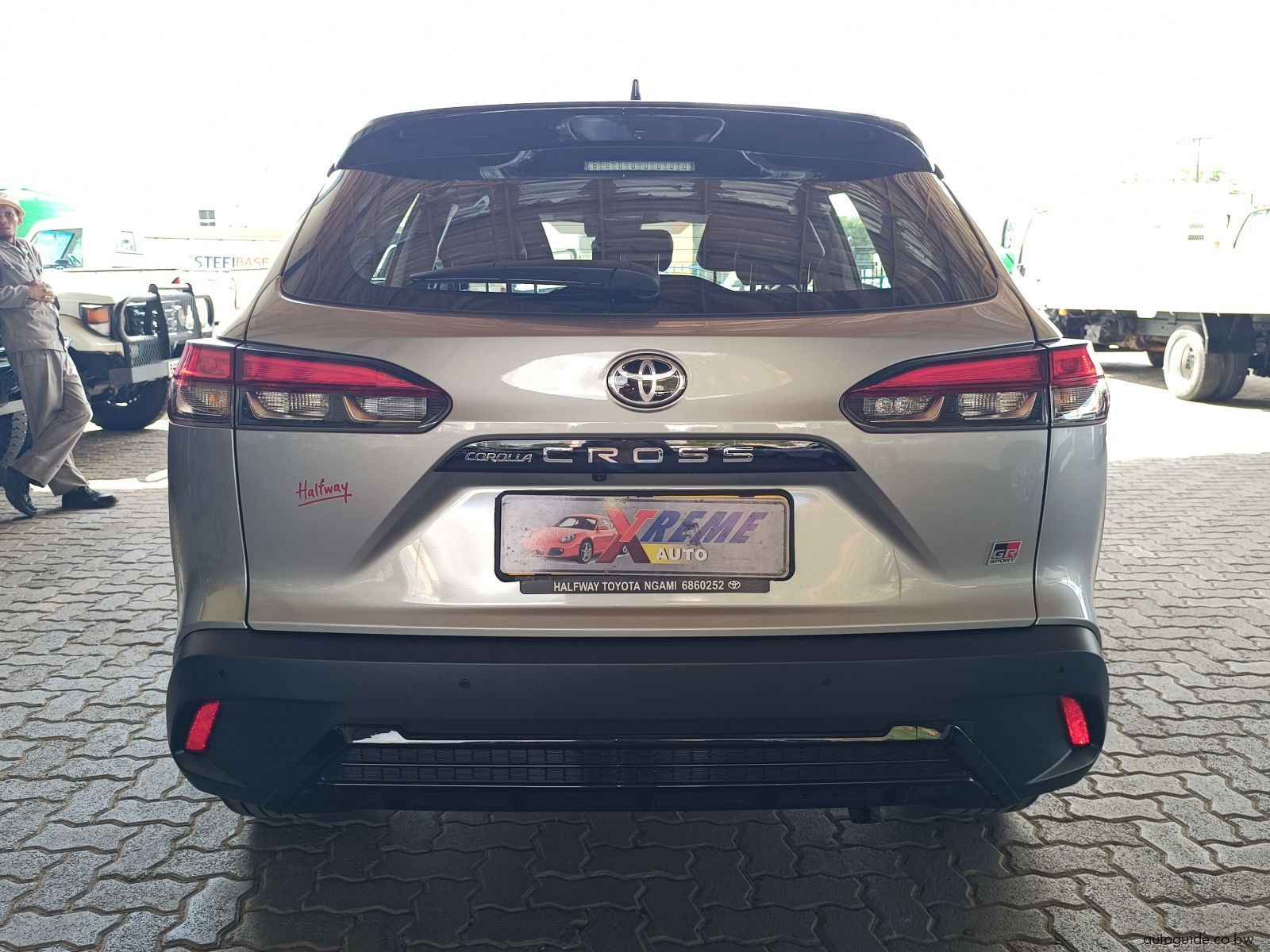 2025 Toyota Corolla Cross GR photo