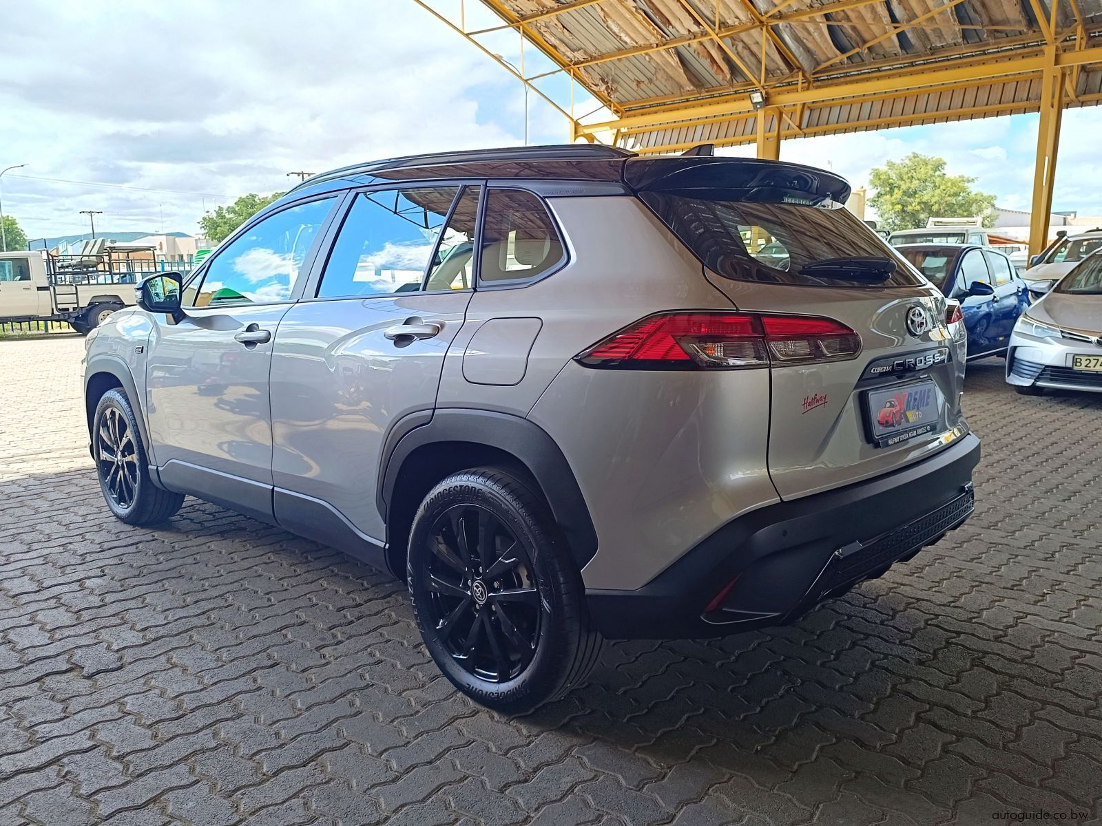 2025 Toyota Corolla Cross GR photo