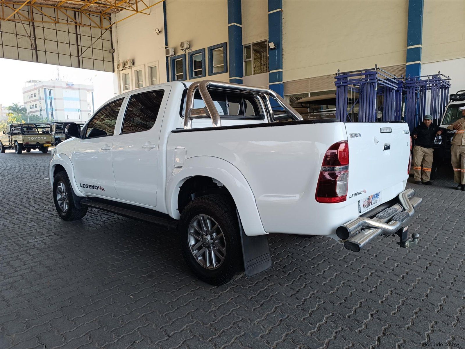 2015 Toyota Hilux Legend 45 VVTi photo