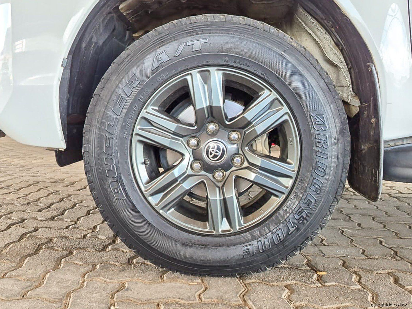 2021 Toyota Hilux GD-6 photo