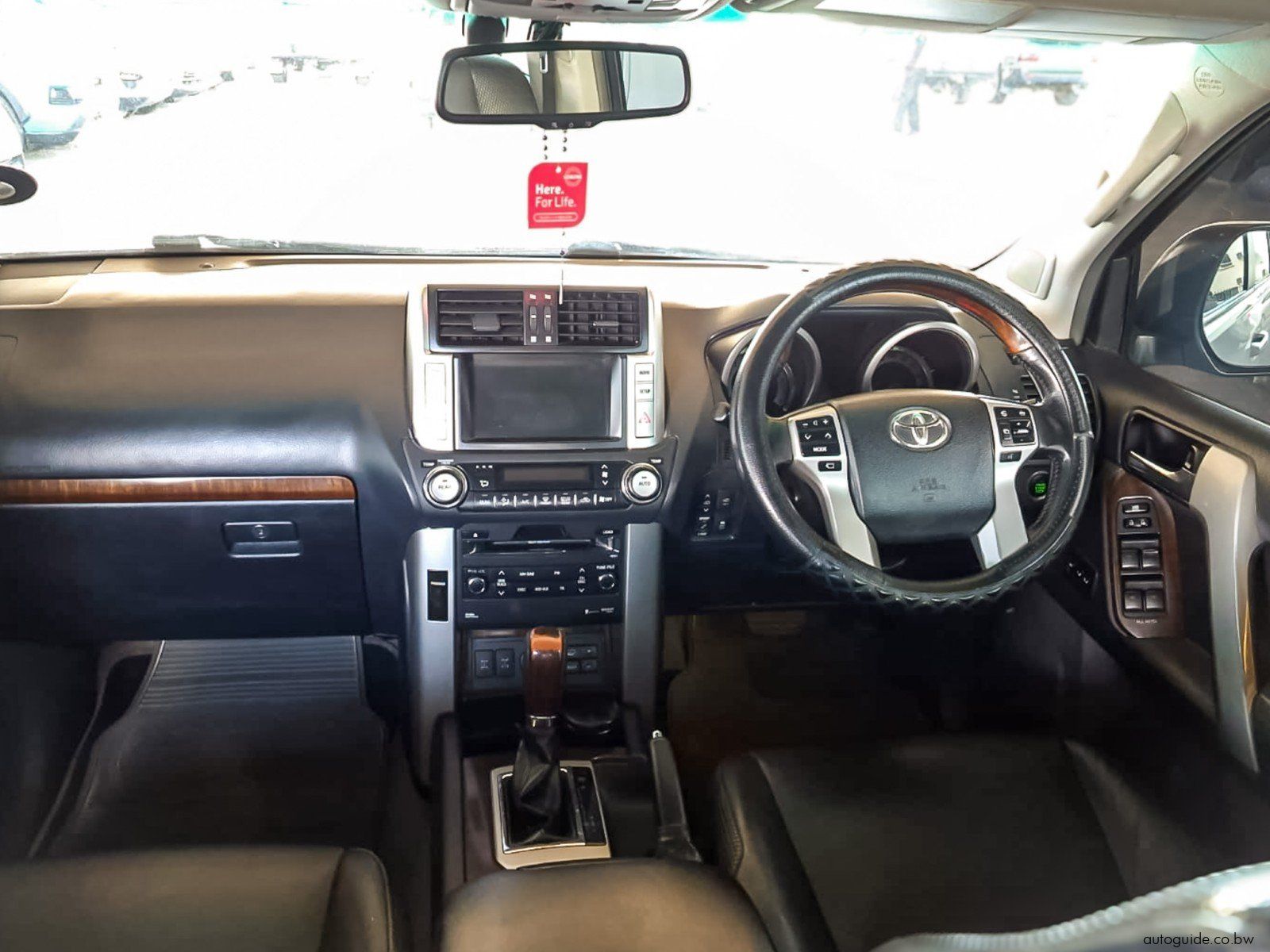 2013 Toyota Prado 3.0 D4D photo