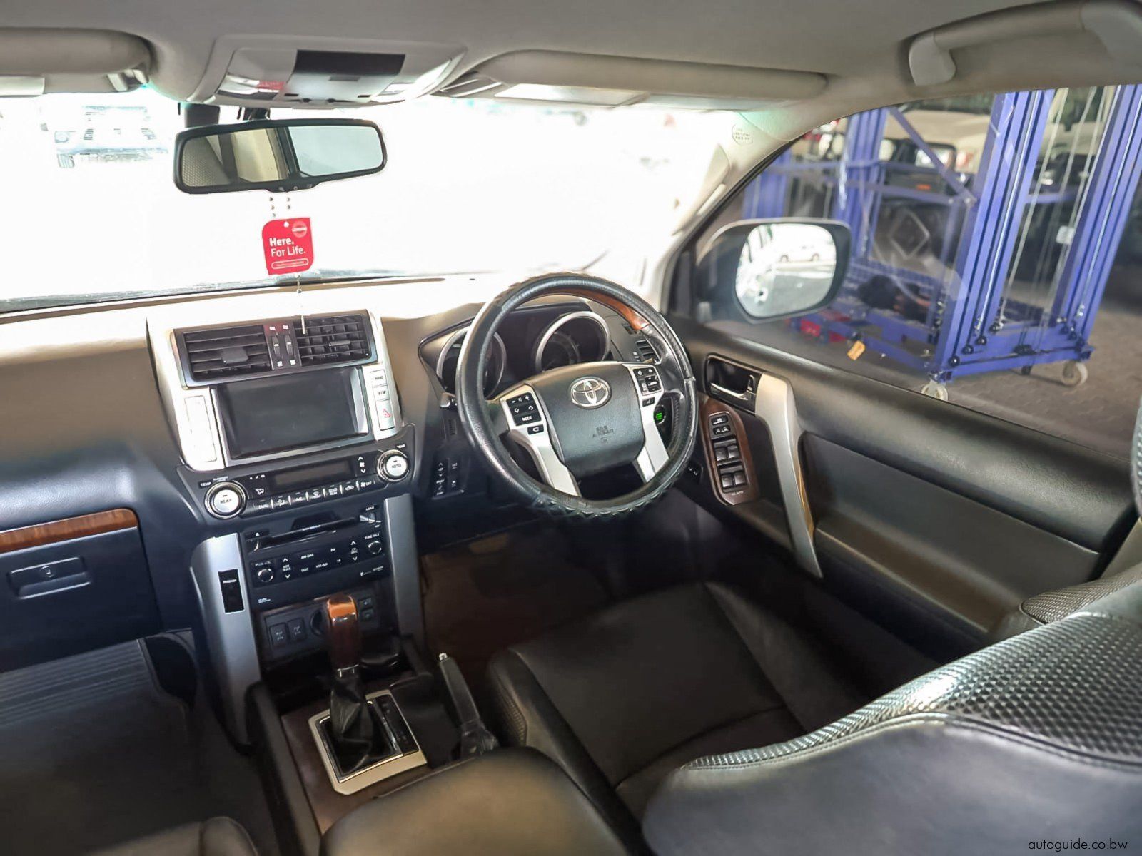 2013 Toyota Prado 3.0 D4D photo