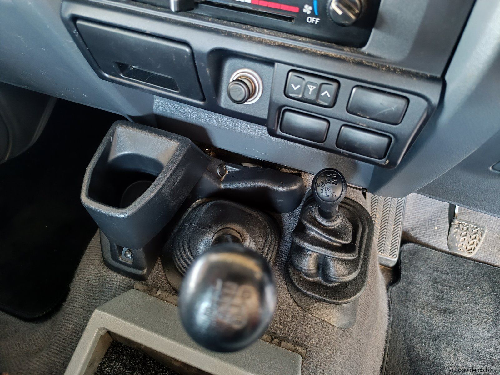 2020 Toyota Land Cruiser 4.5 V8 LX photo