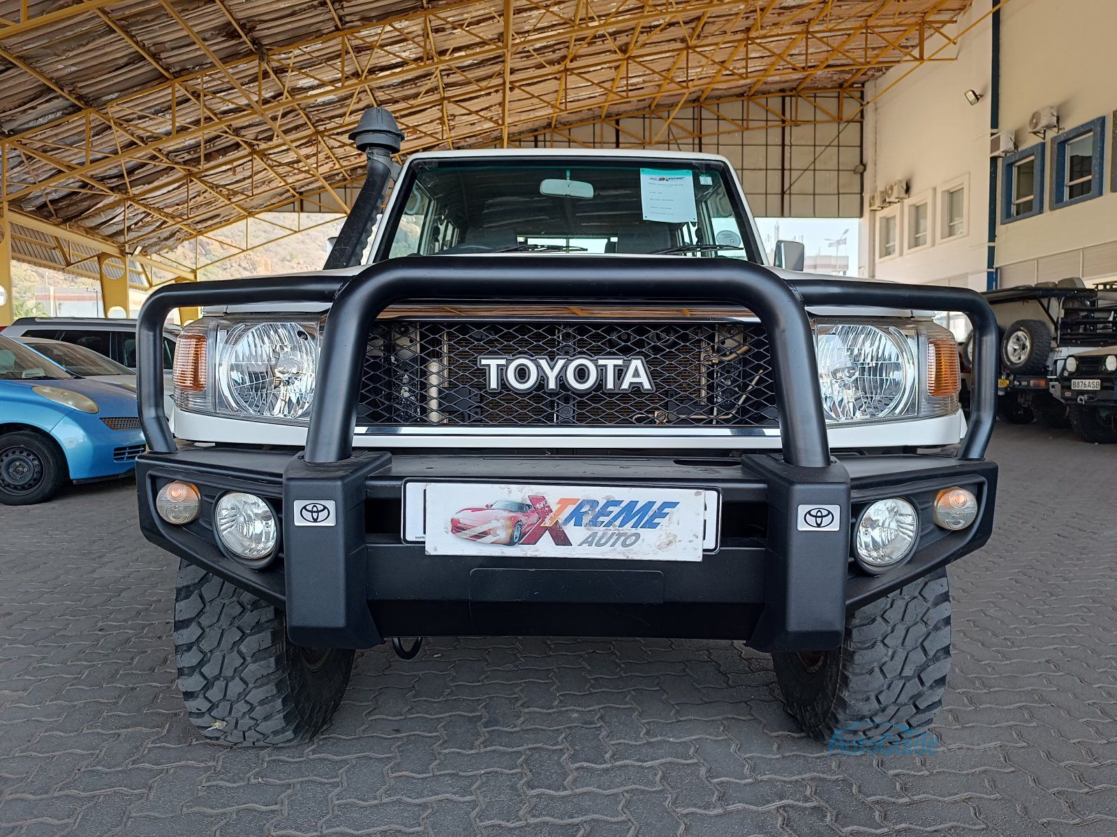 2020 Toyota Land Cruiser 4.5 V8 LX photo