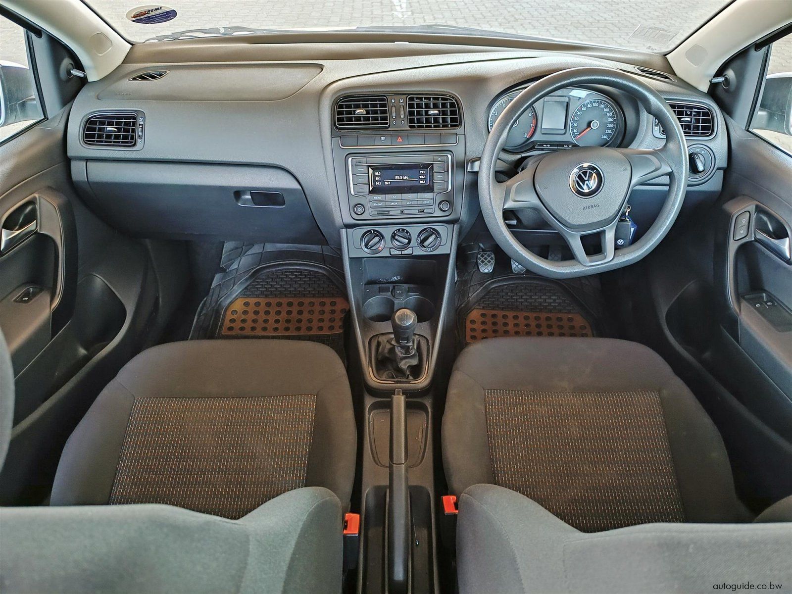 2023 Volkswagen Polo Vivo TSi 1.4L photo