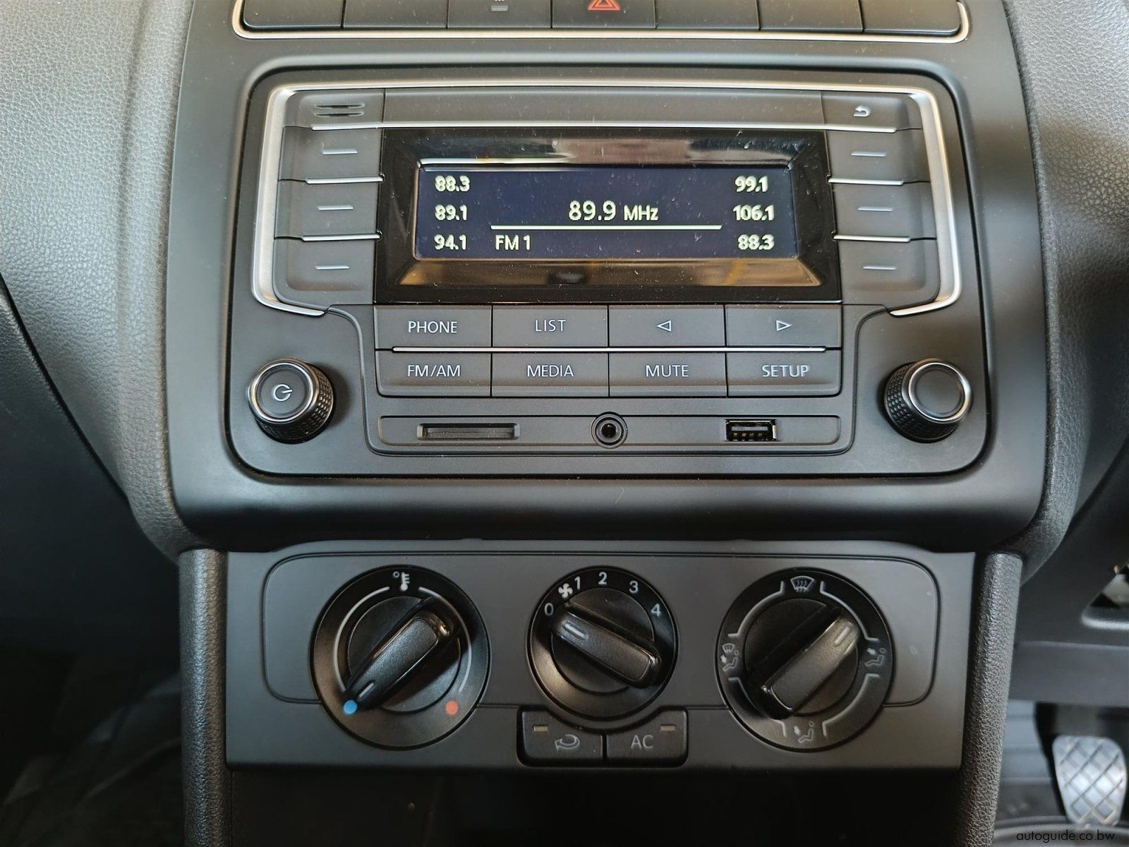 2023 Volkswagen Polo Vivo TSi 1.4L photo