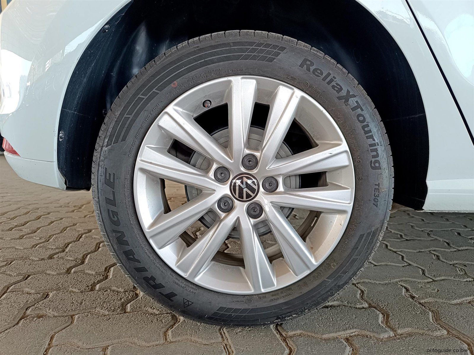 2023 Volkswagen Polo Vivo TSi 1.4L photo