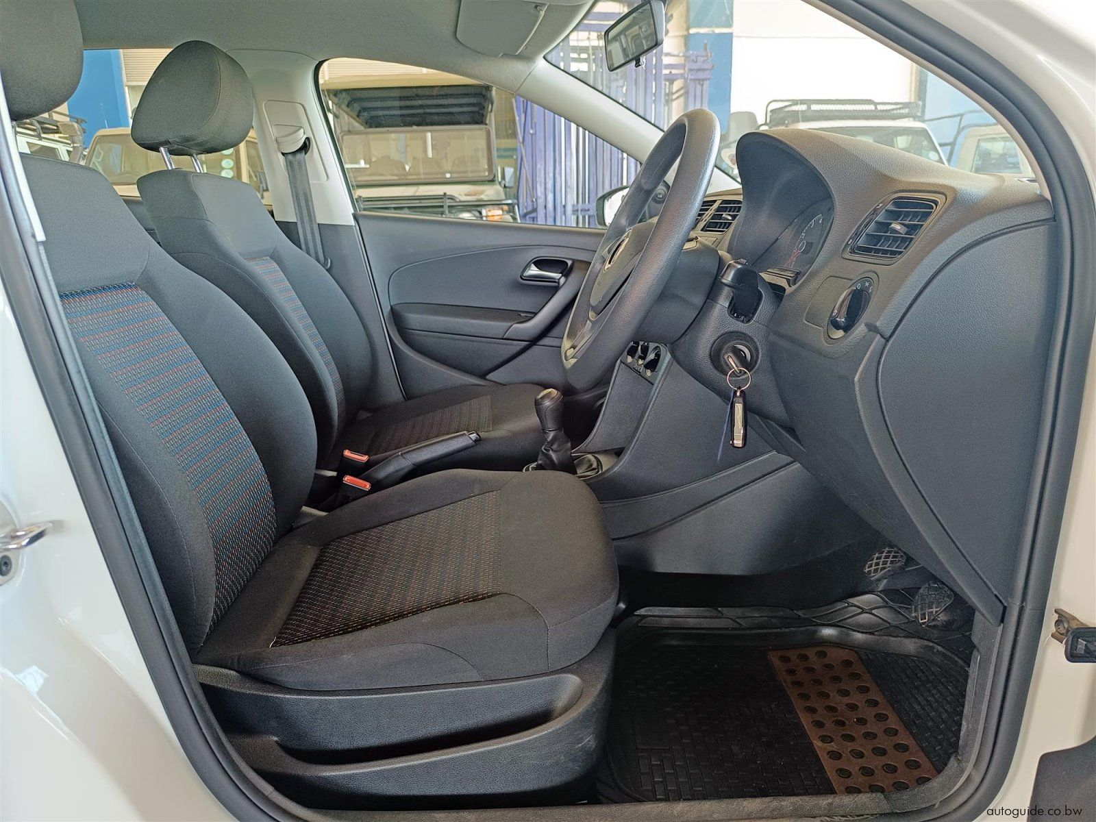 2023 Volkswagen Polo Vivo TSi 1.4L photo