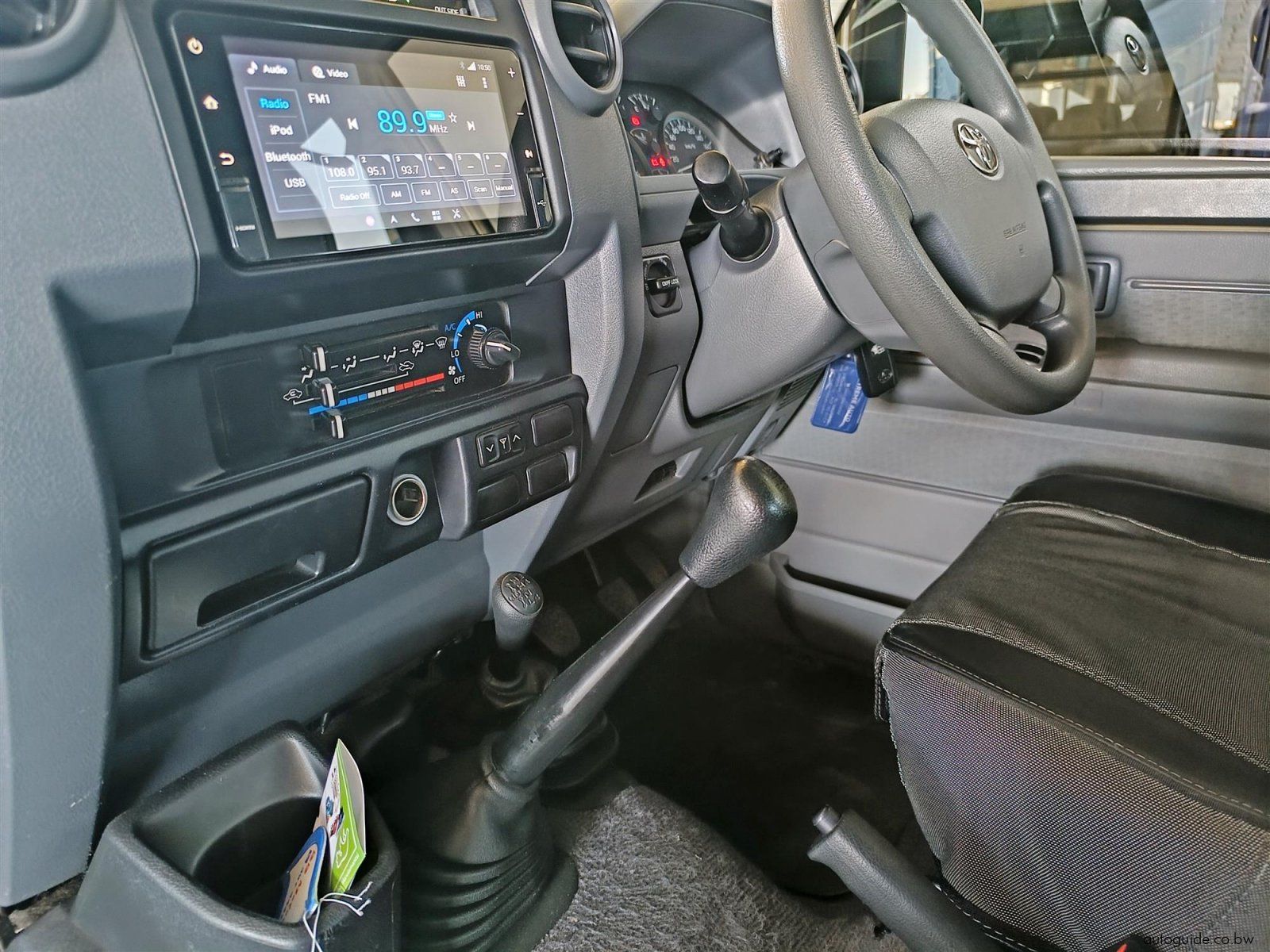 2020 Toyota Land Cruiser 4.5 V8 LX photo