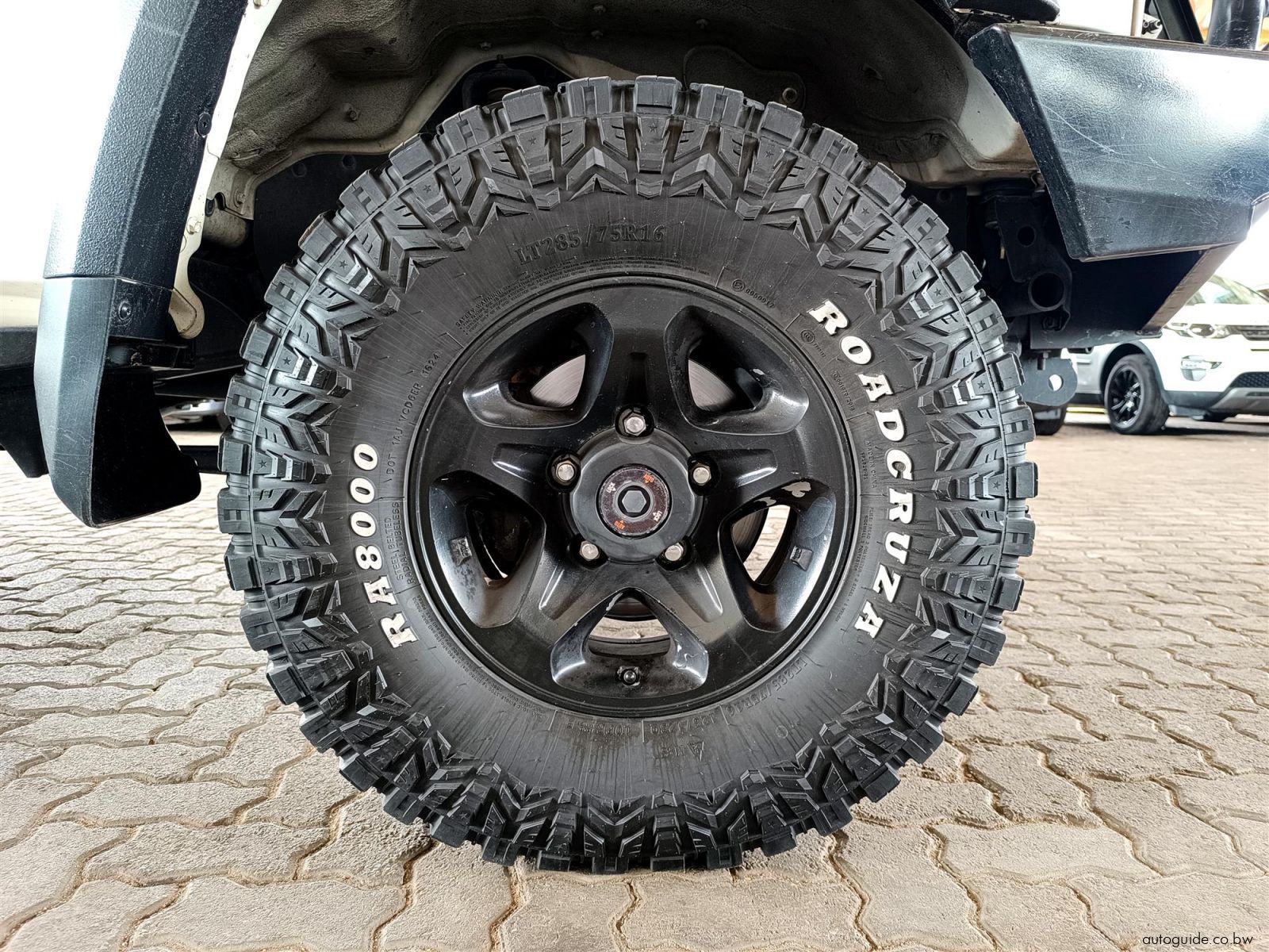 2020 Toyota Land Cruiser 4.5 V8 LX photo