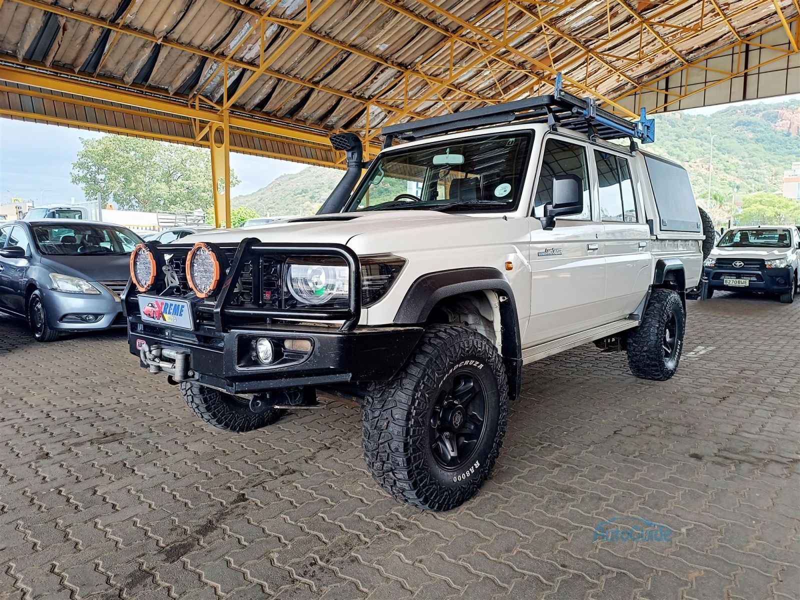 2020 Toyota Land Cruiser 4.5 V8 LX photo
