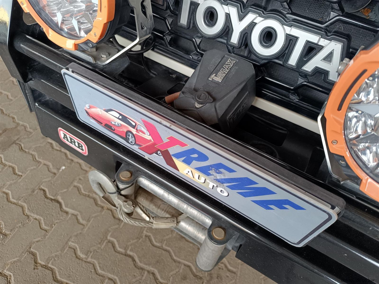 2020 Toyota Land Cruiser 4.5 V8 LX photo