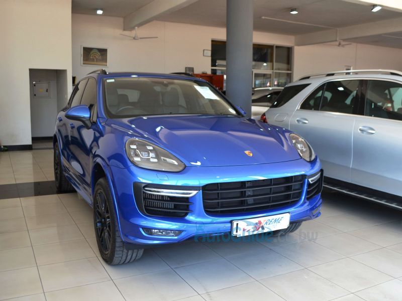2017 Porsche Cayenne GTS for sale 82 721 Km Automatic transmission