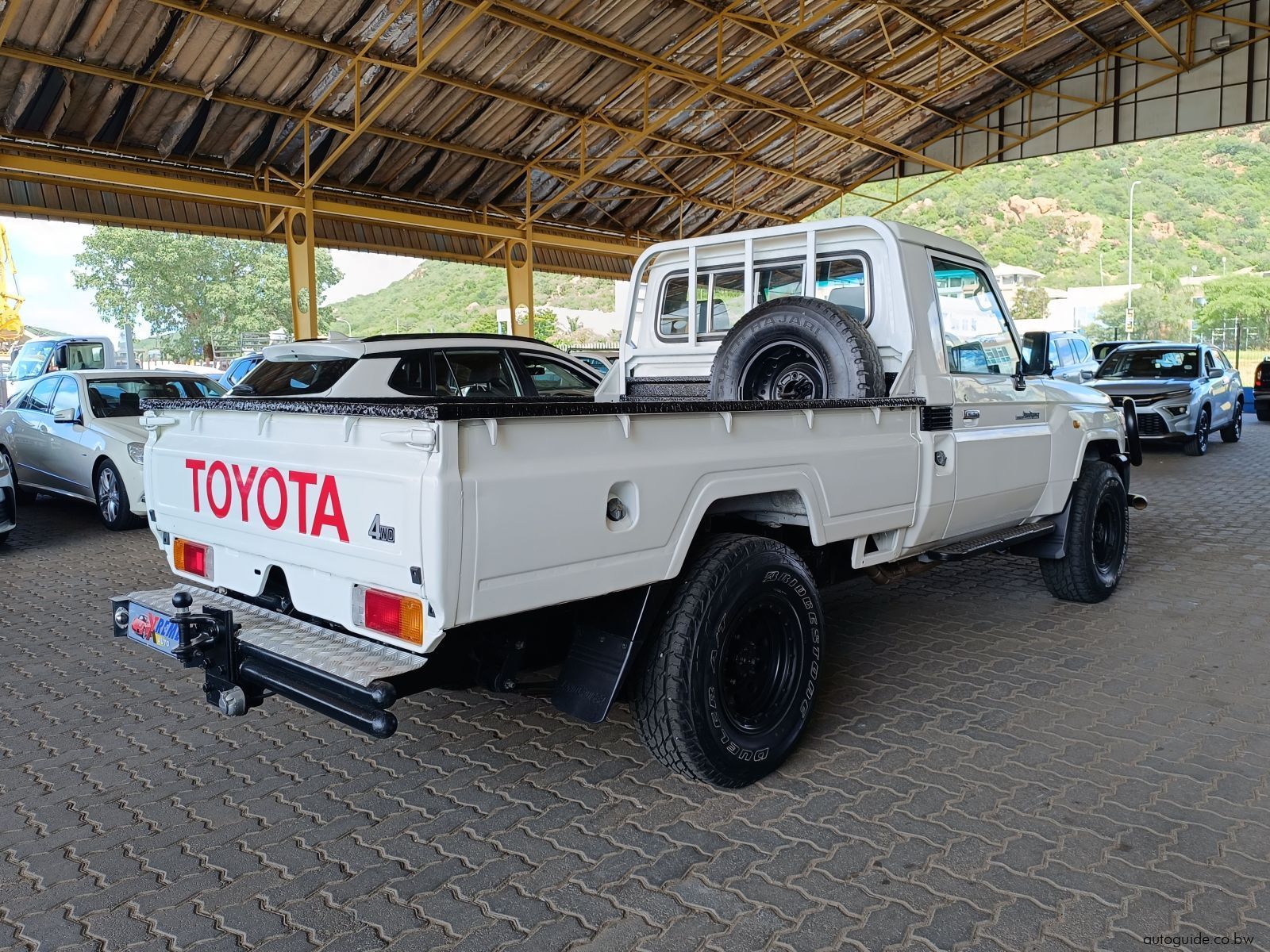 2008 Toyota Land Cruiser photo