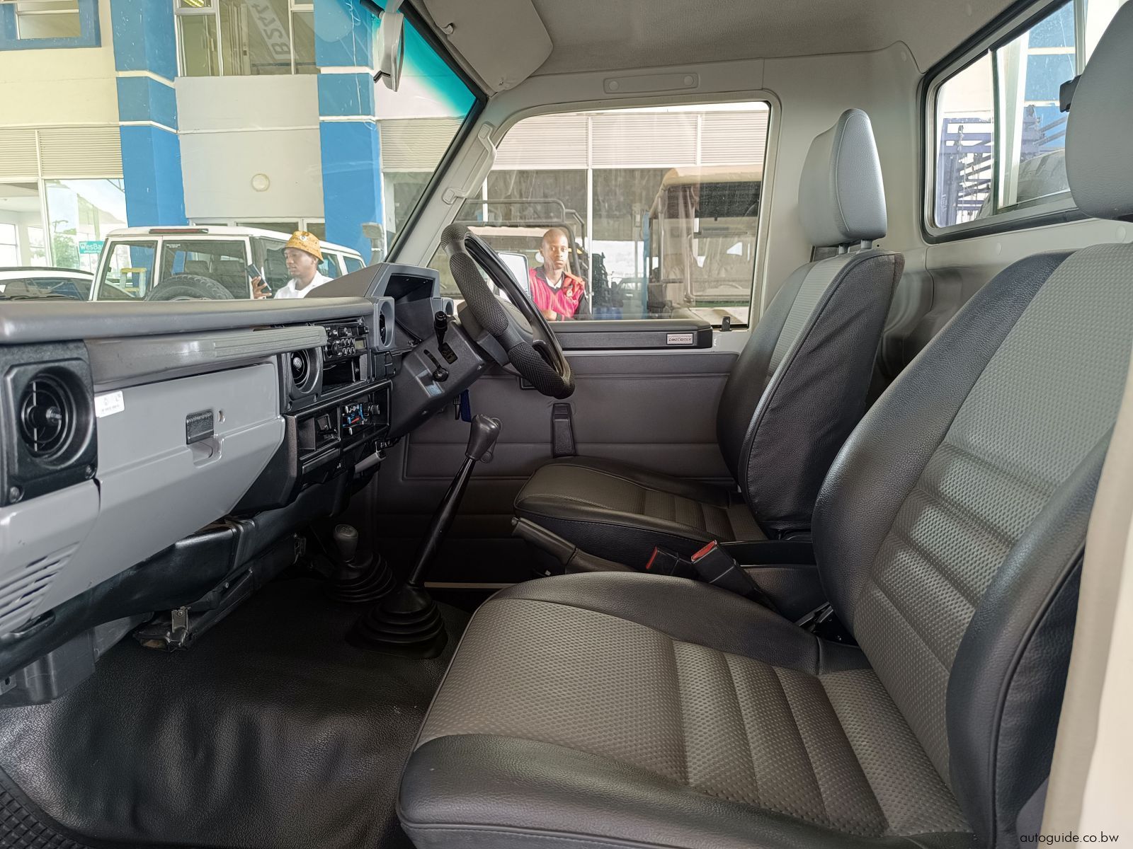 2008 Toyota Land Cruiser photo