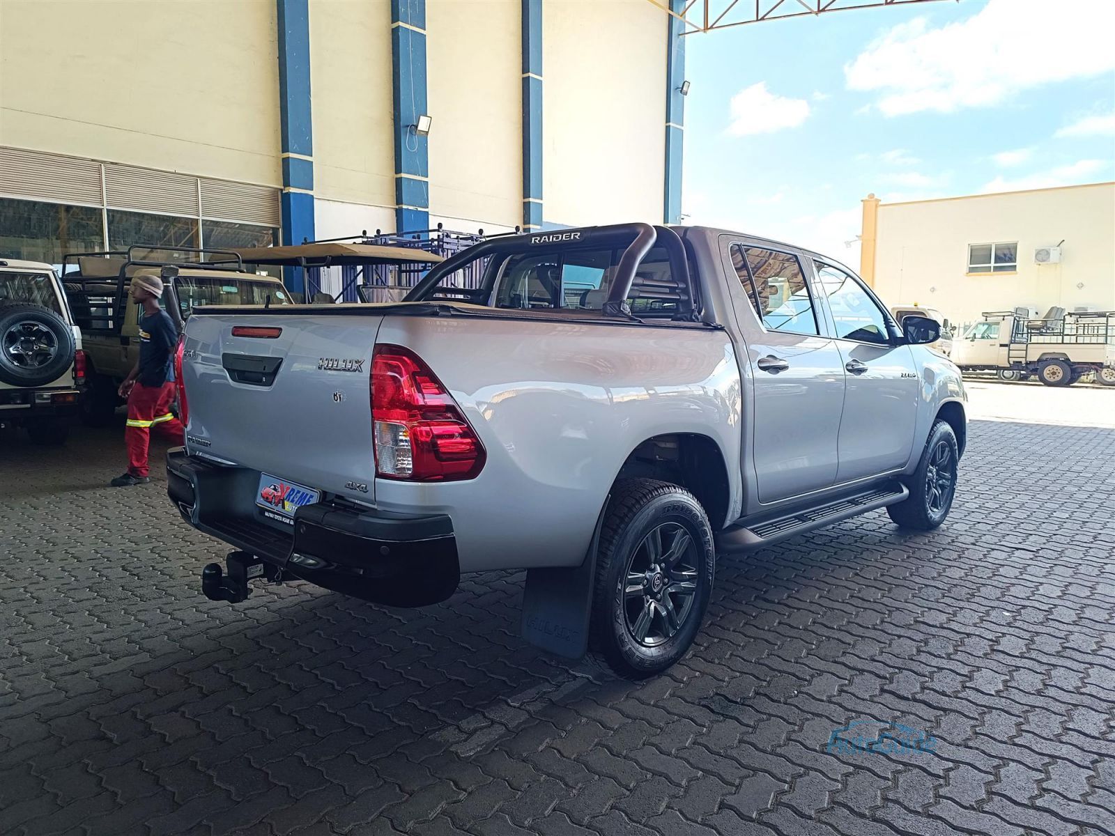 2025 Toyota Hilux Rider 2.4L GD-6 4x4 A/T photo