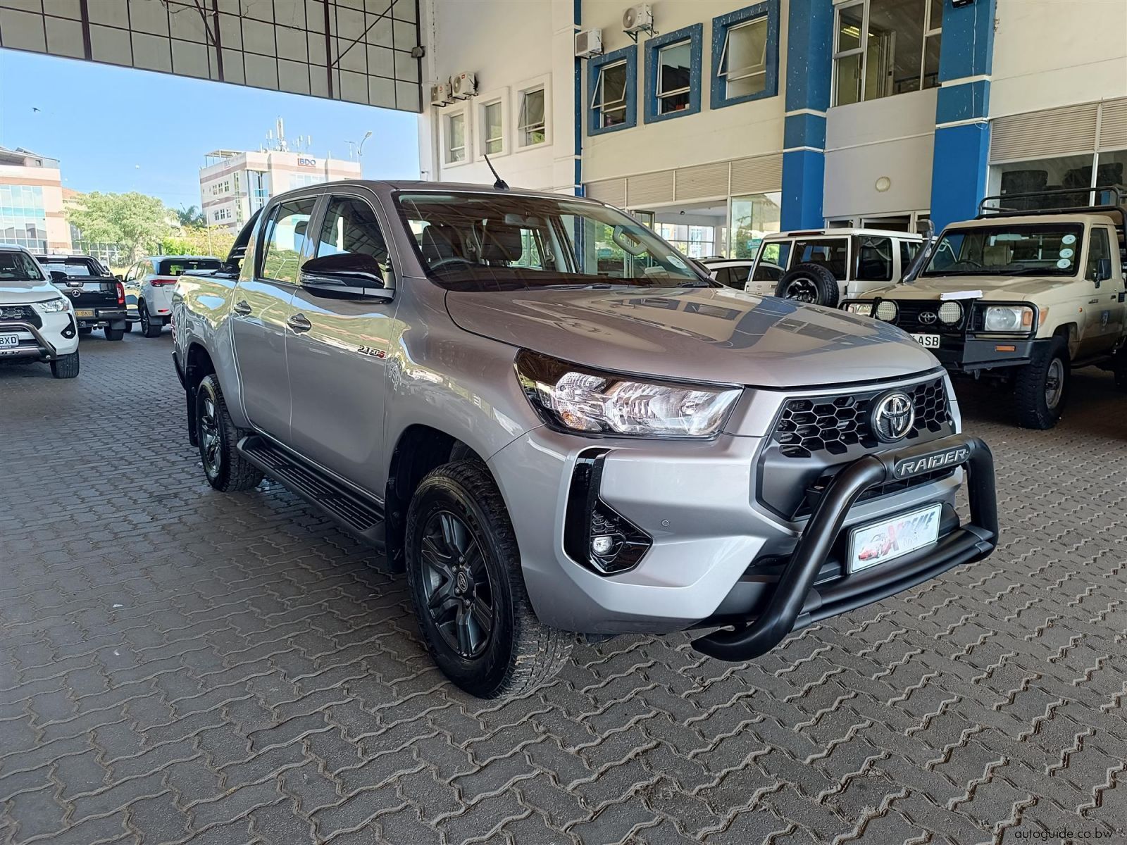 2025 Toyota Hilux Rider 2.4L GD-6 4x4 A/T photo