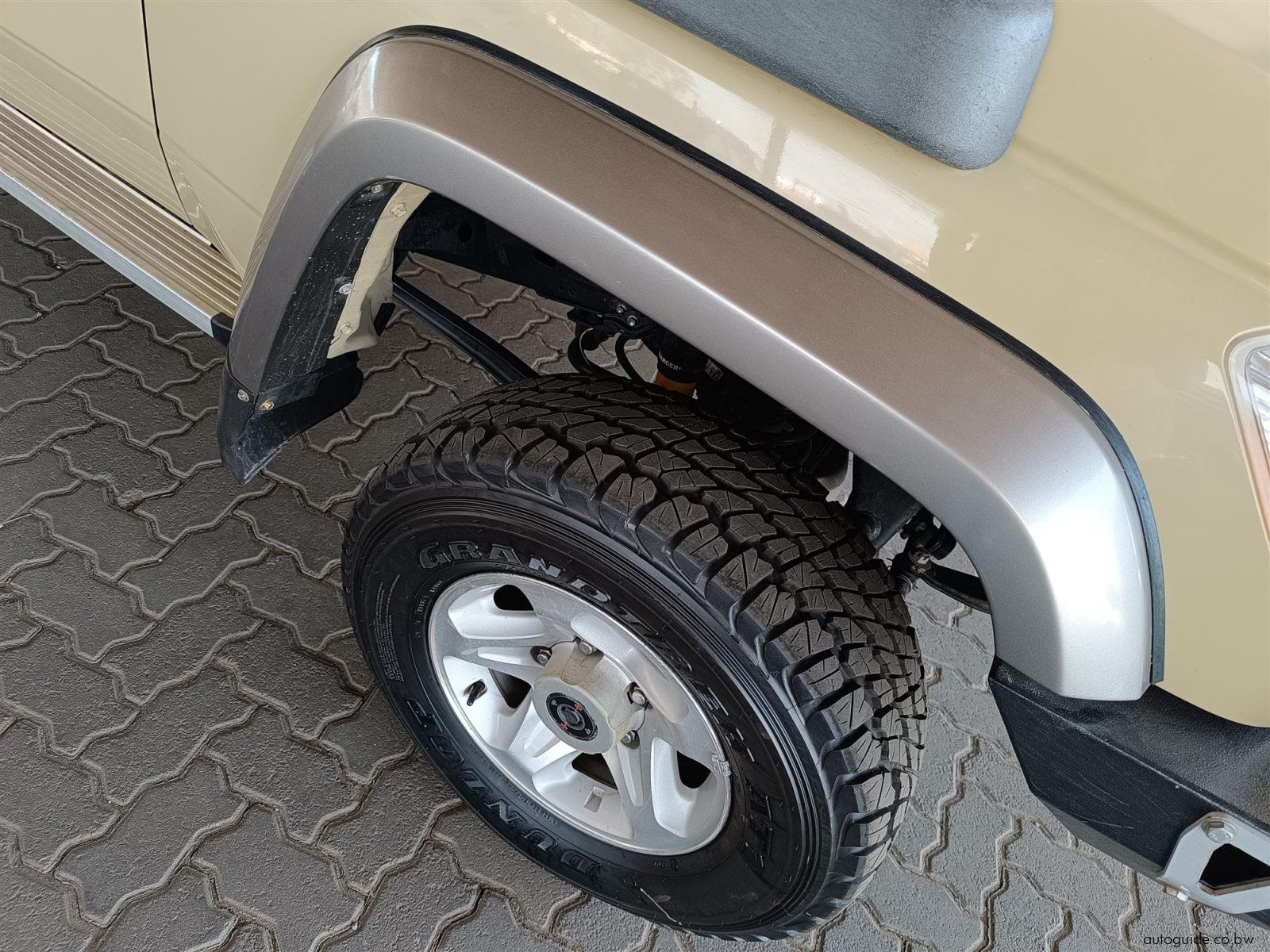 2022 Toyota Land Cruiser 4.0 V6 photo