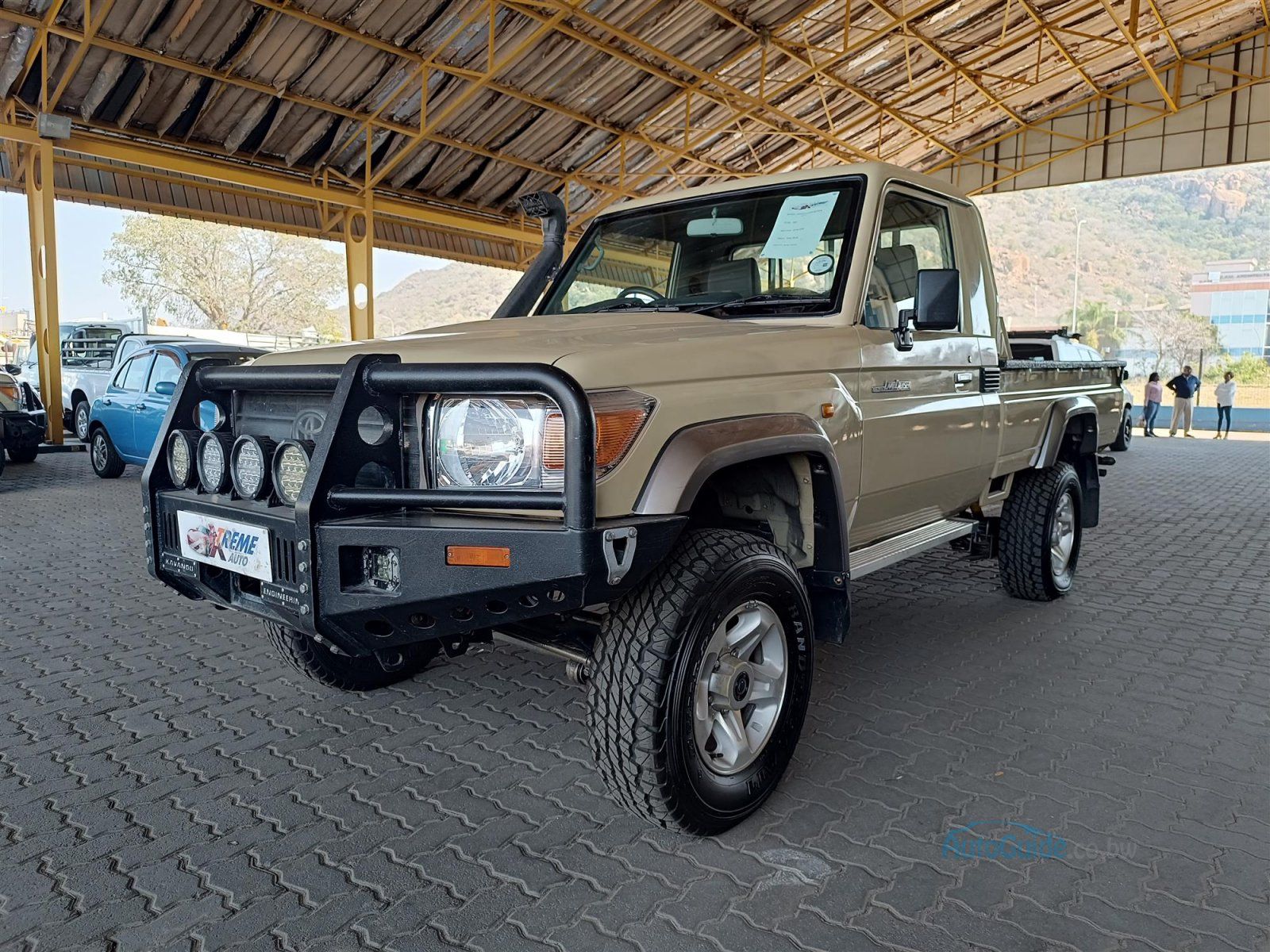 2022 Toyota Land Cruiser 4.0 V6 photo