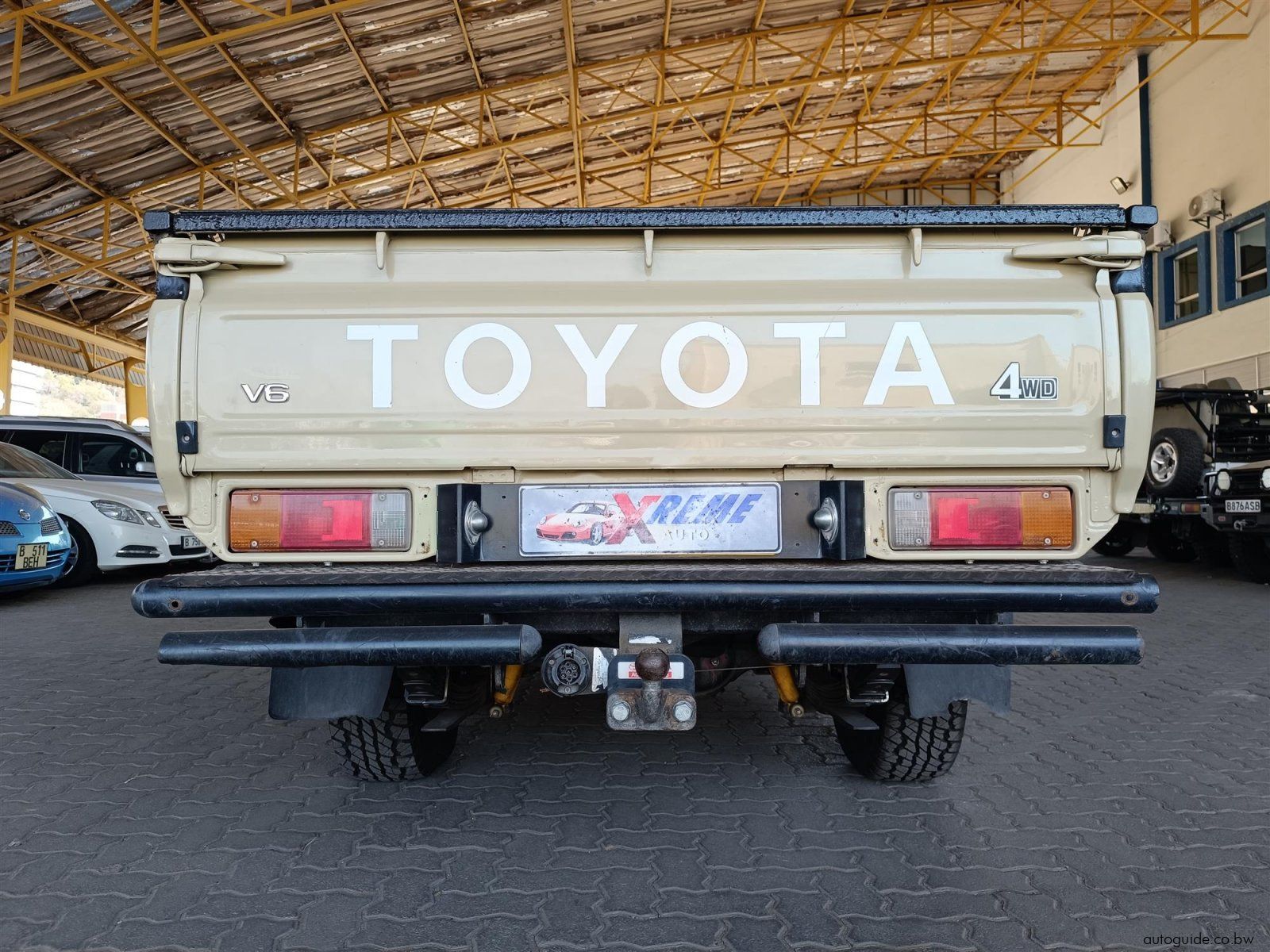 2022 Toyota Land Cruiser 4.0 V6 photo
