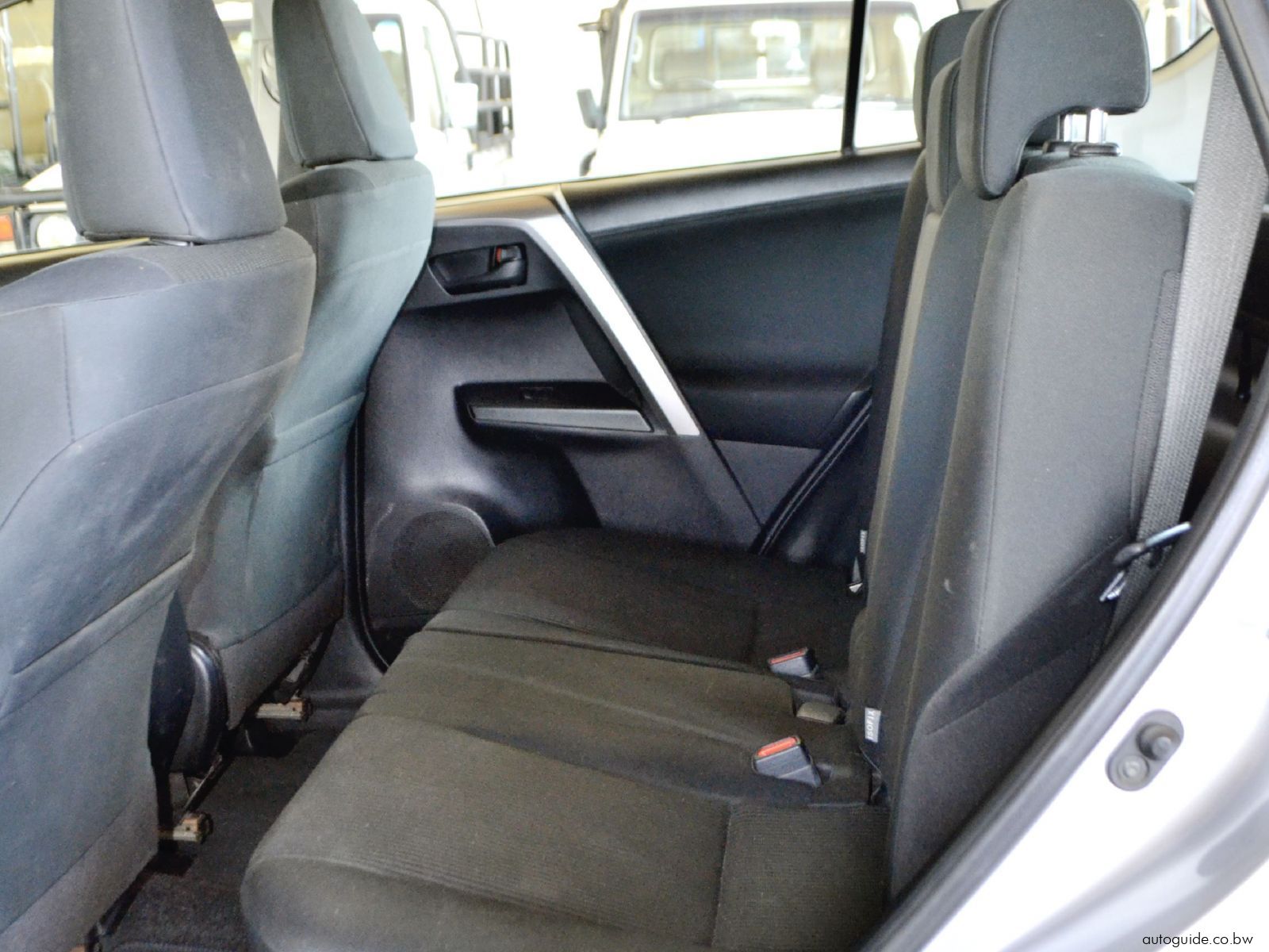 2017 Toyota Rav 4 GX photo