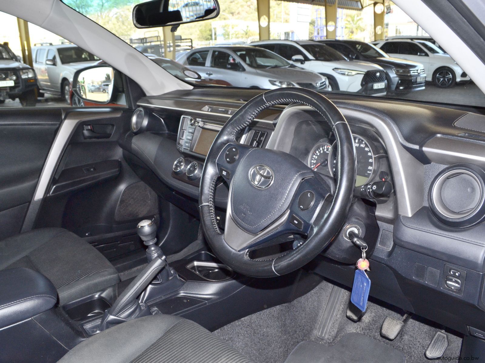 2017 Toyota Rav 4 GX photo