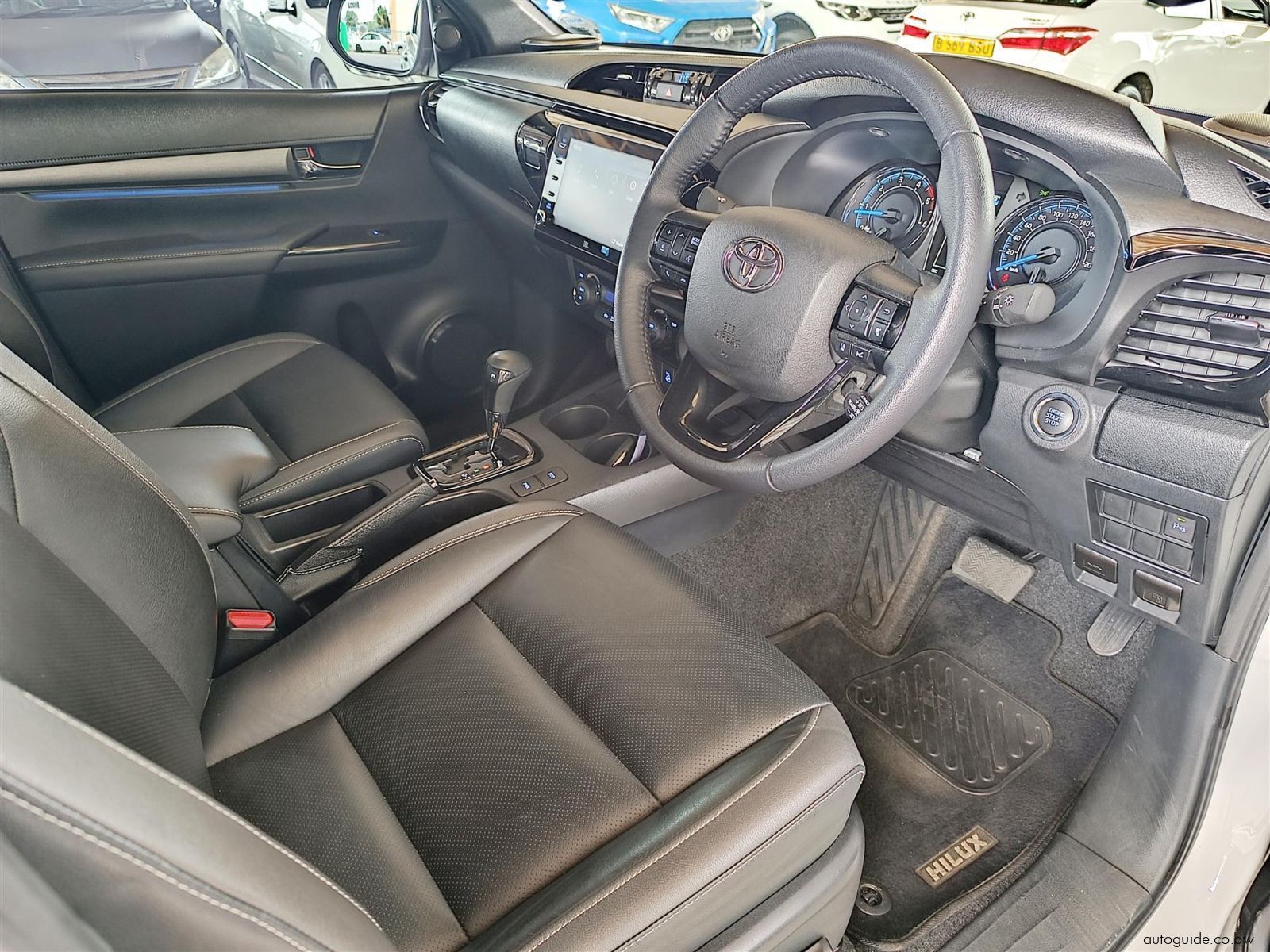 2025 Toyota Hilux Legend 2.8 GD-6 4x4 A/T photo