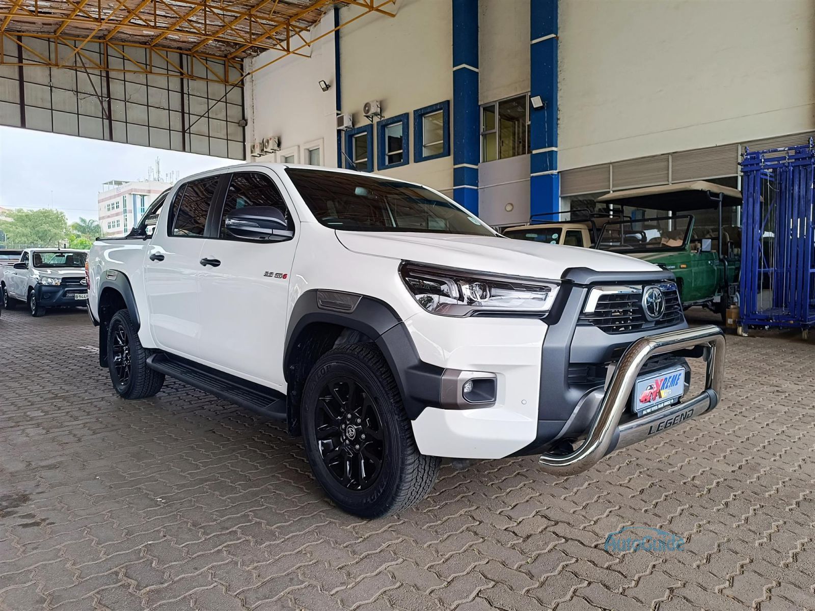 2025 Toyota Hilux Legend 2.8 GD-6 4x4 A/T photo