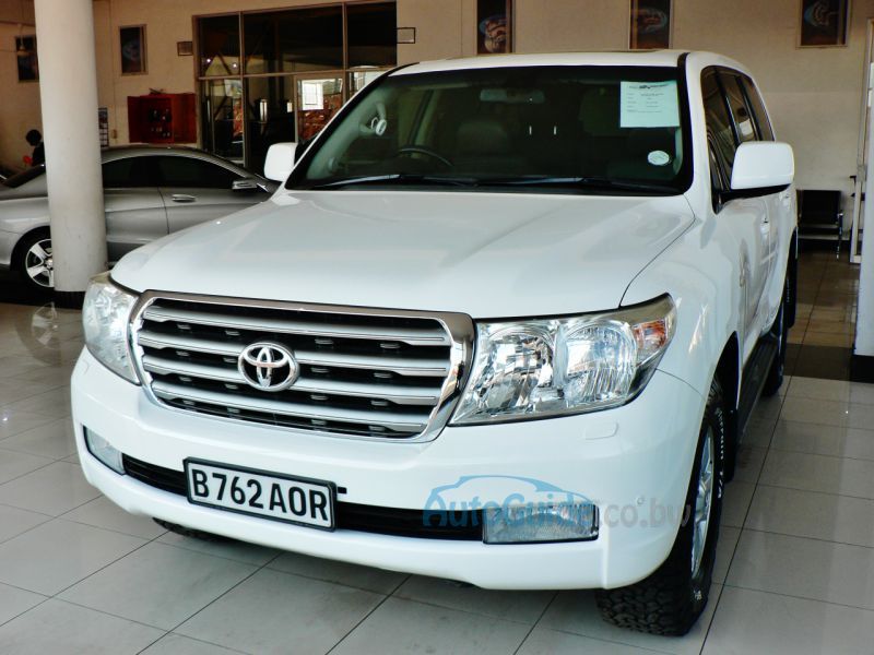 2009 Toyota Land Cruiser 200 Series VX V8 for sale | 200 000 Km | Automatic transmission ...