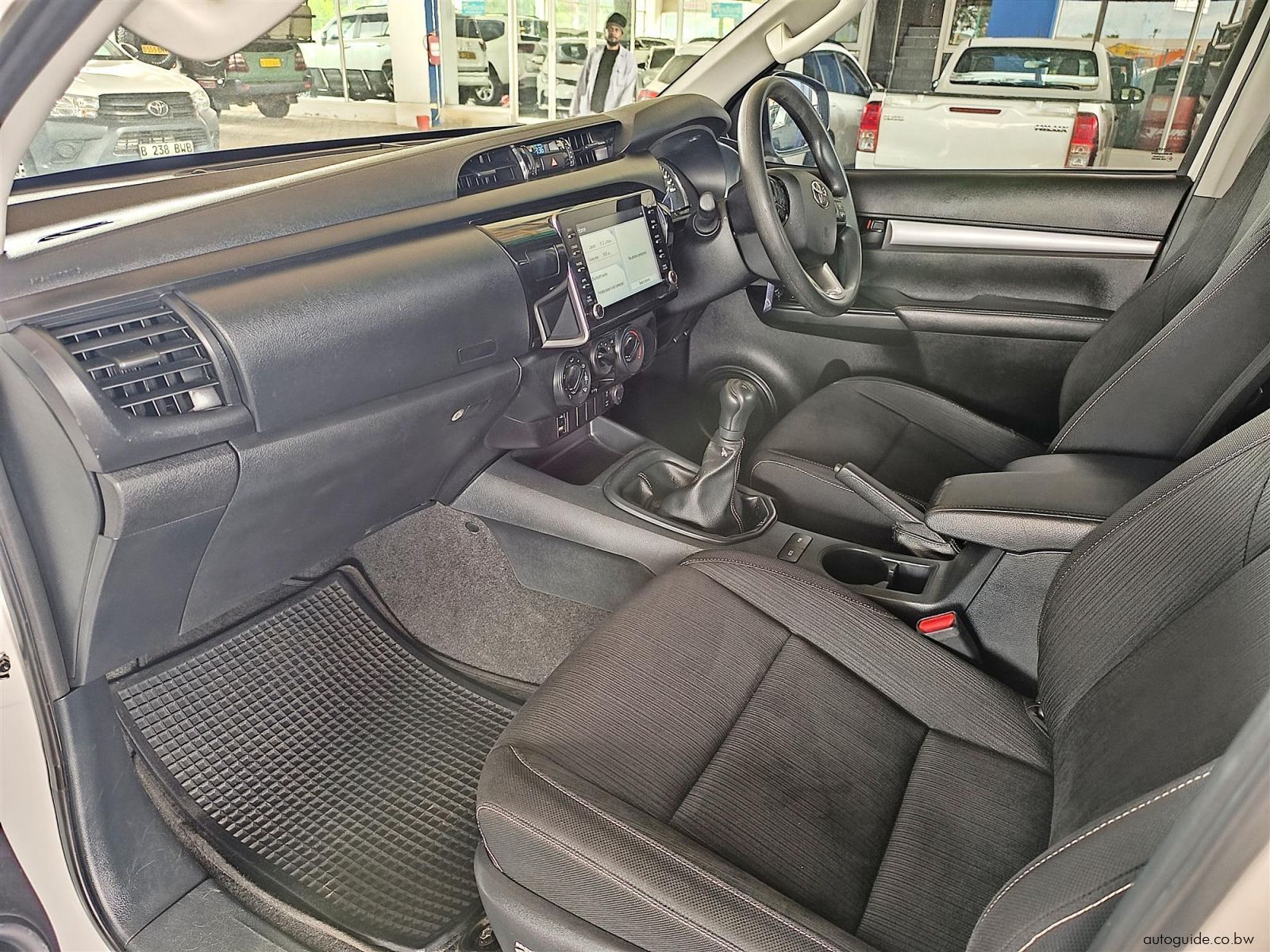 2022 Toyota Hilux Raider 2.4L GD-6 photo
