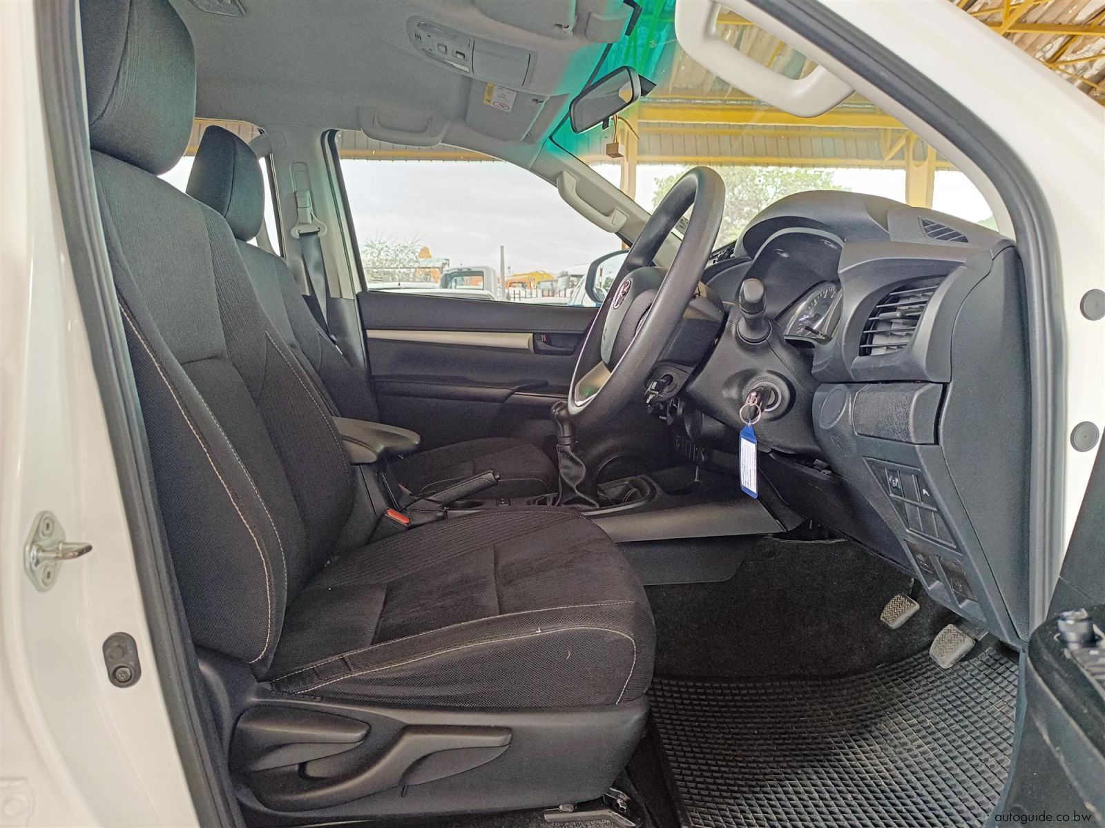 2022 Toyota Hilux Raider 2.4L GD-6 photo