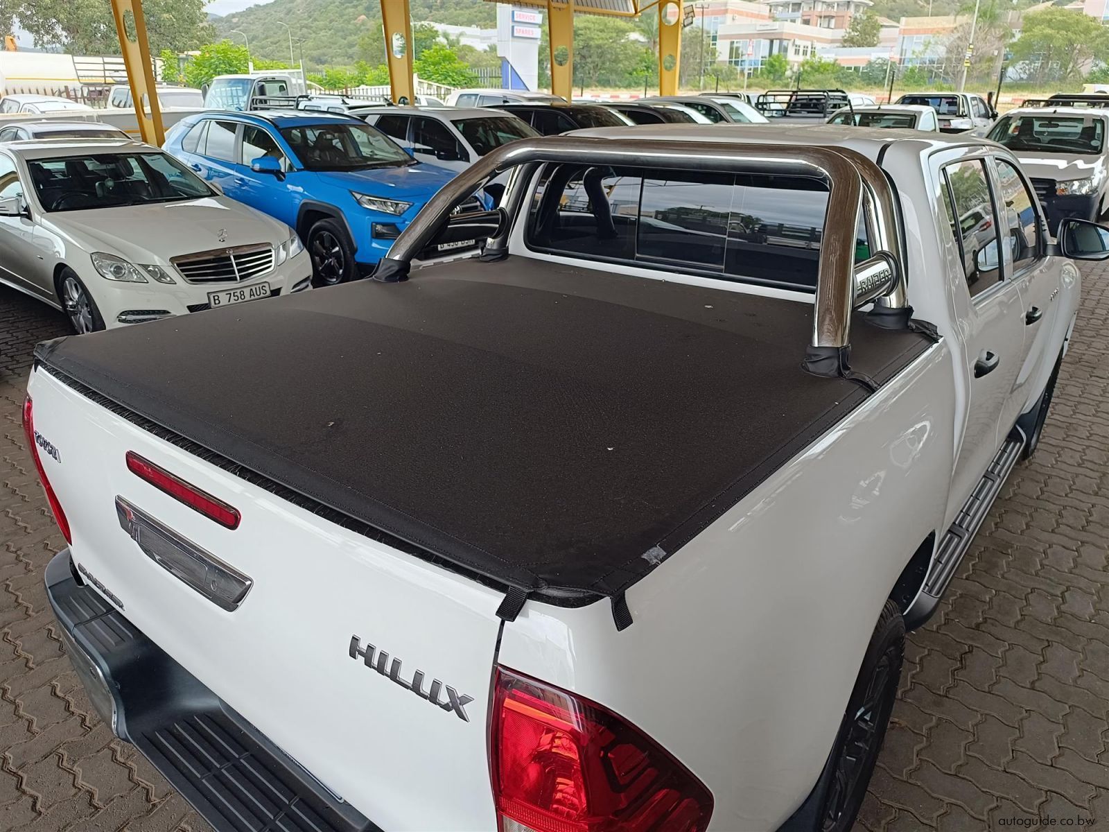 2022 Toyota Hilux Raider 2.4L GD-6 photo