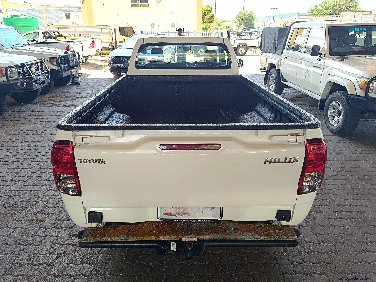 2025 Toyota Hilux 2.4L photo