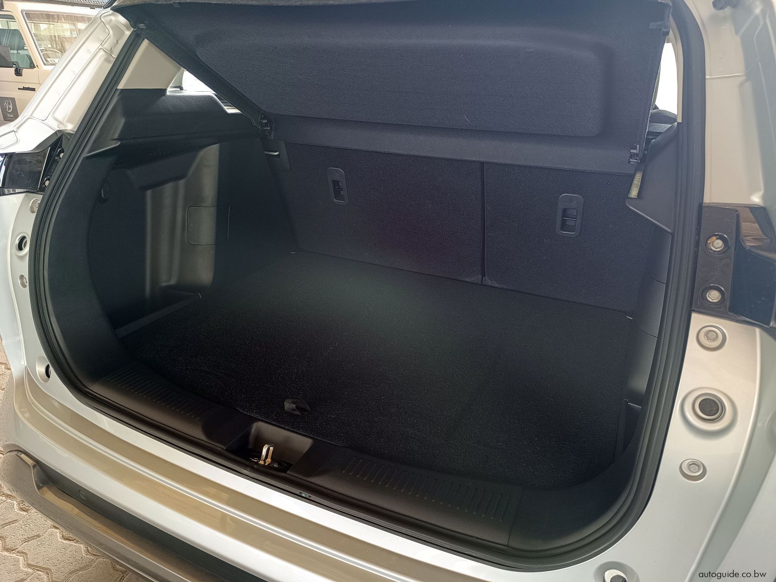 2025 Toyota Urban Cruiser photo