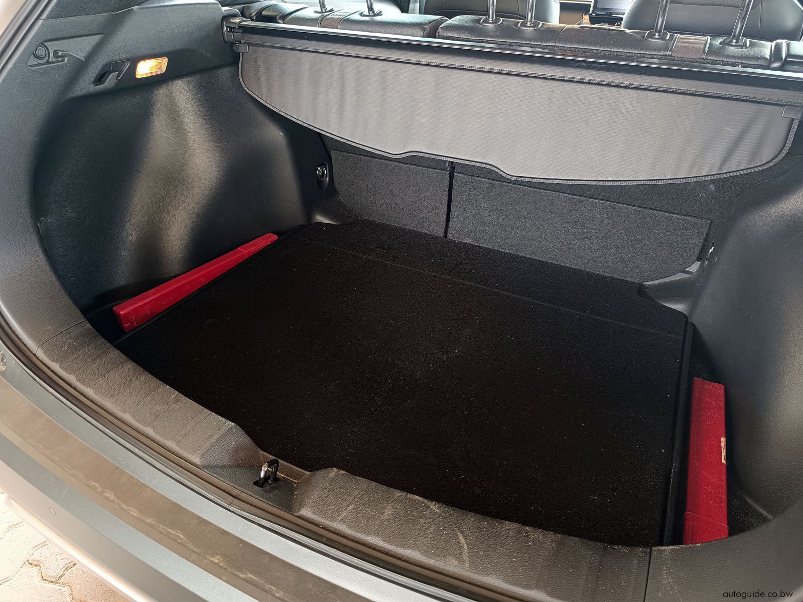 2025 Toyota Corolla Cross XS photo