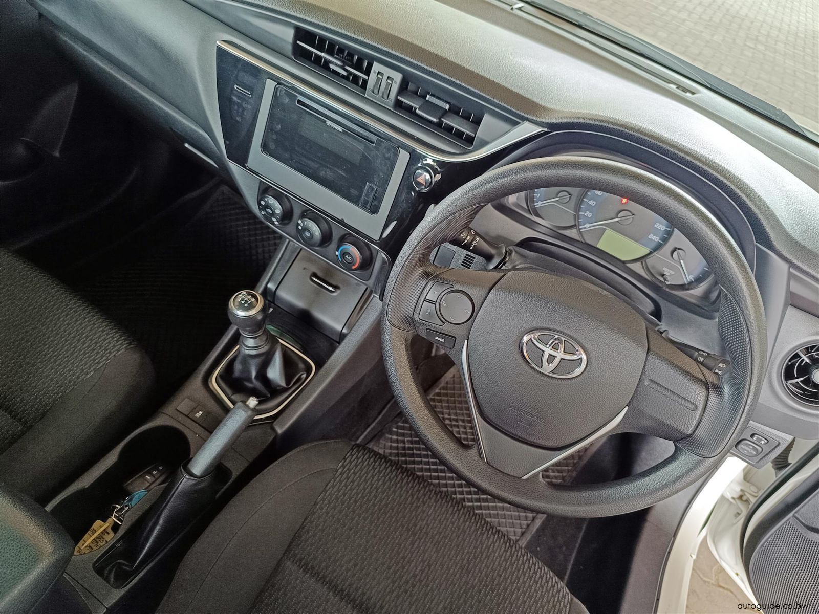 2023 Toyota Corolla Quest 1.8L photo